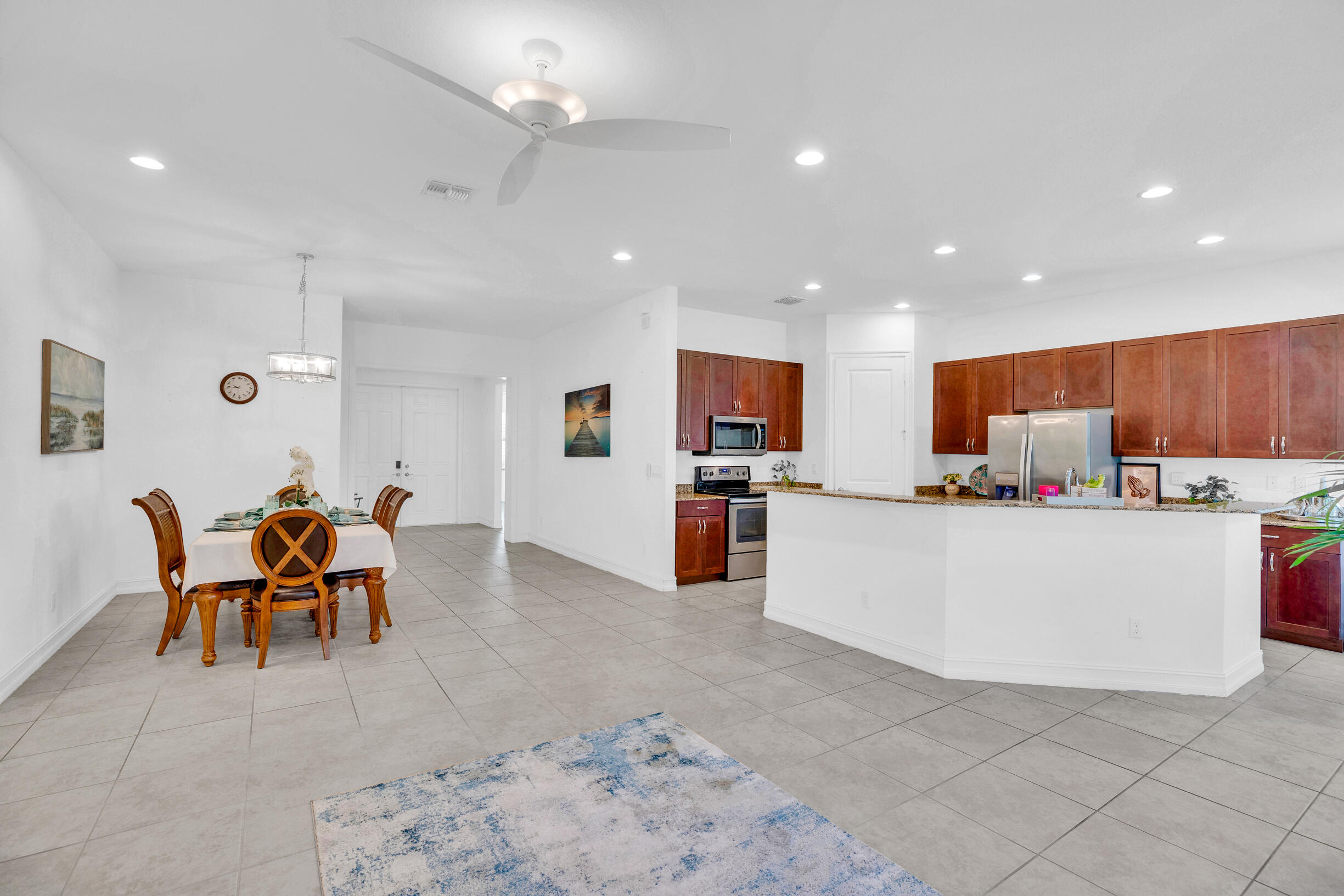 5585 40th Avenue Property Photo 11