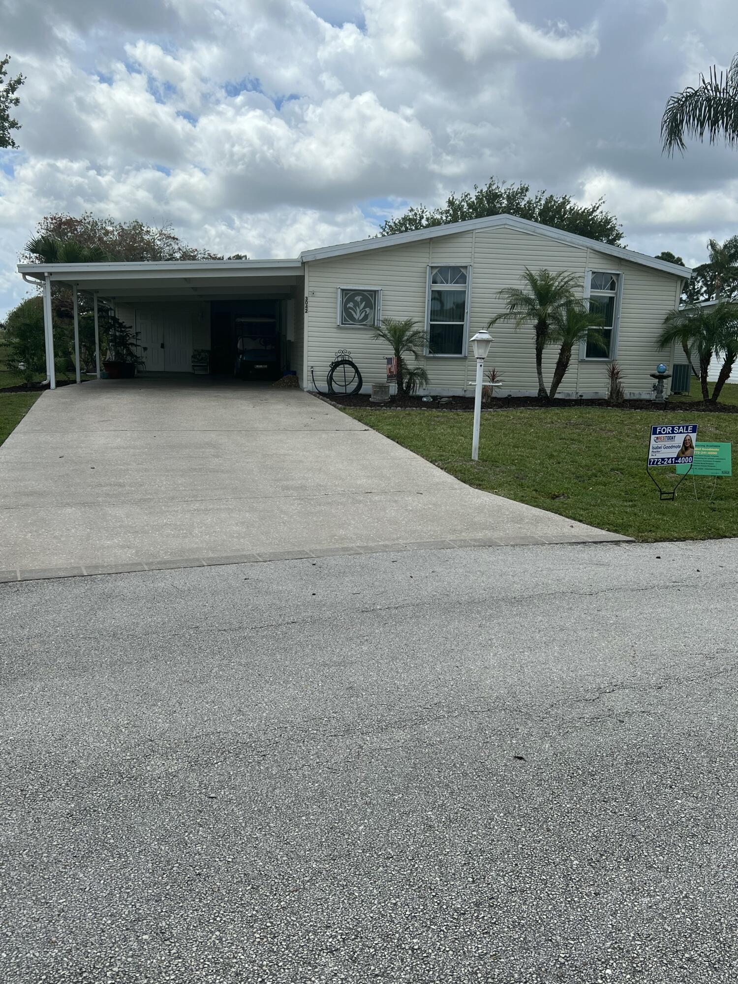 3042 5 Iron Drive Property Photo 1
