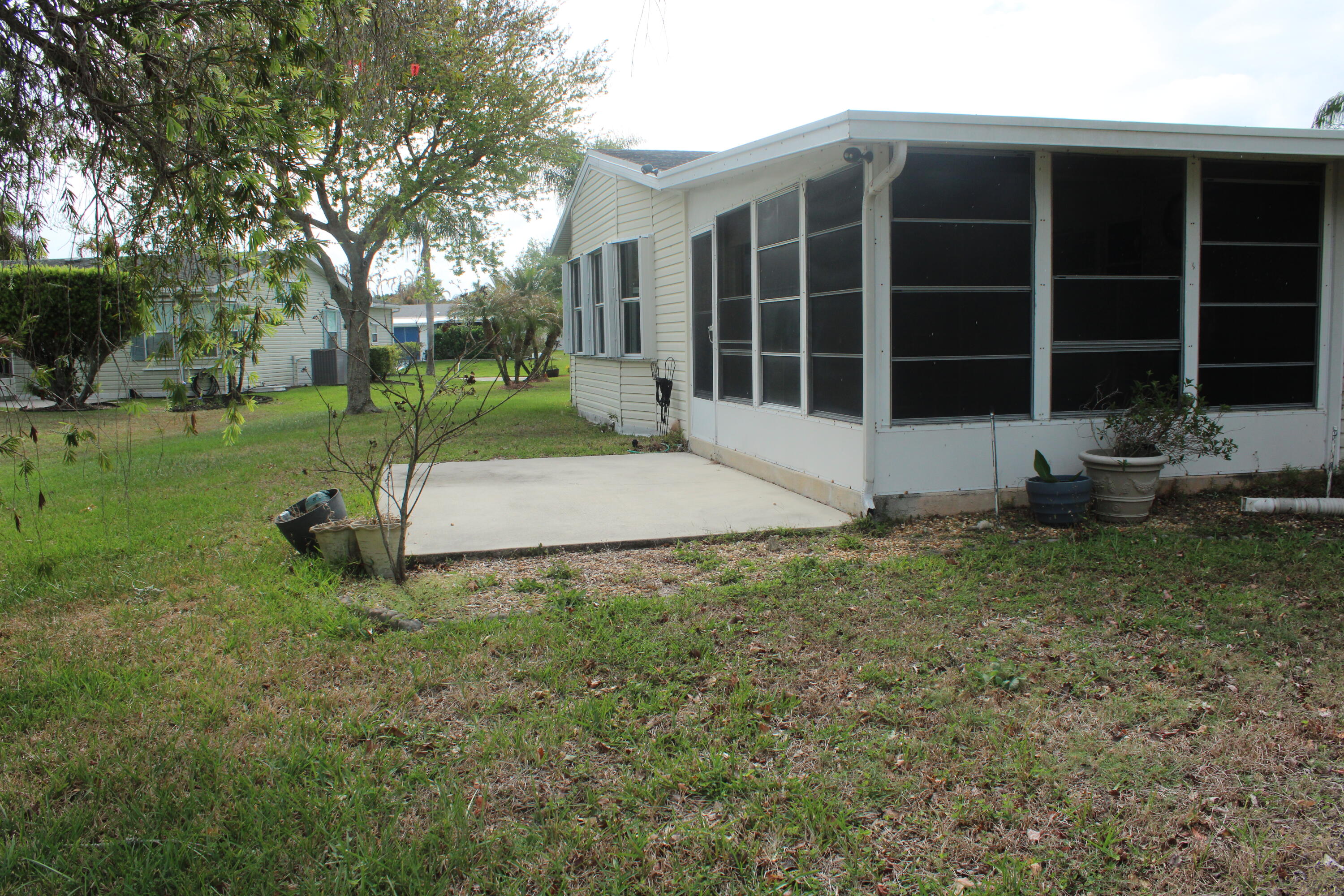 3042 5 Iron Drive Property Photo 2