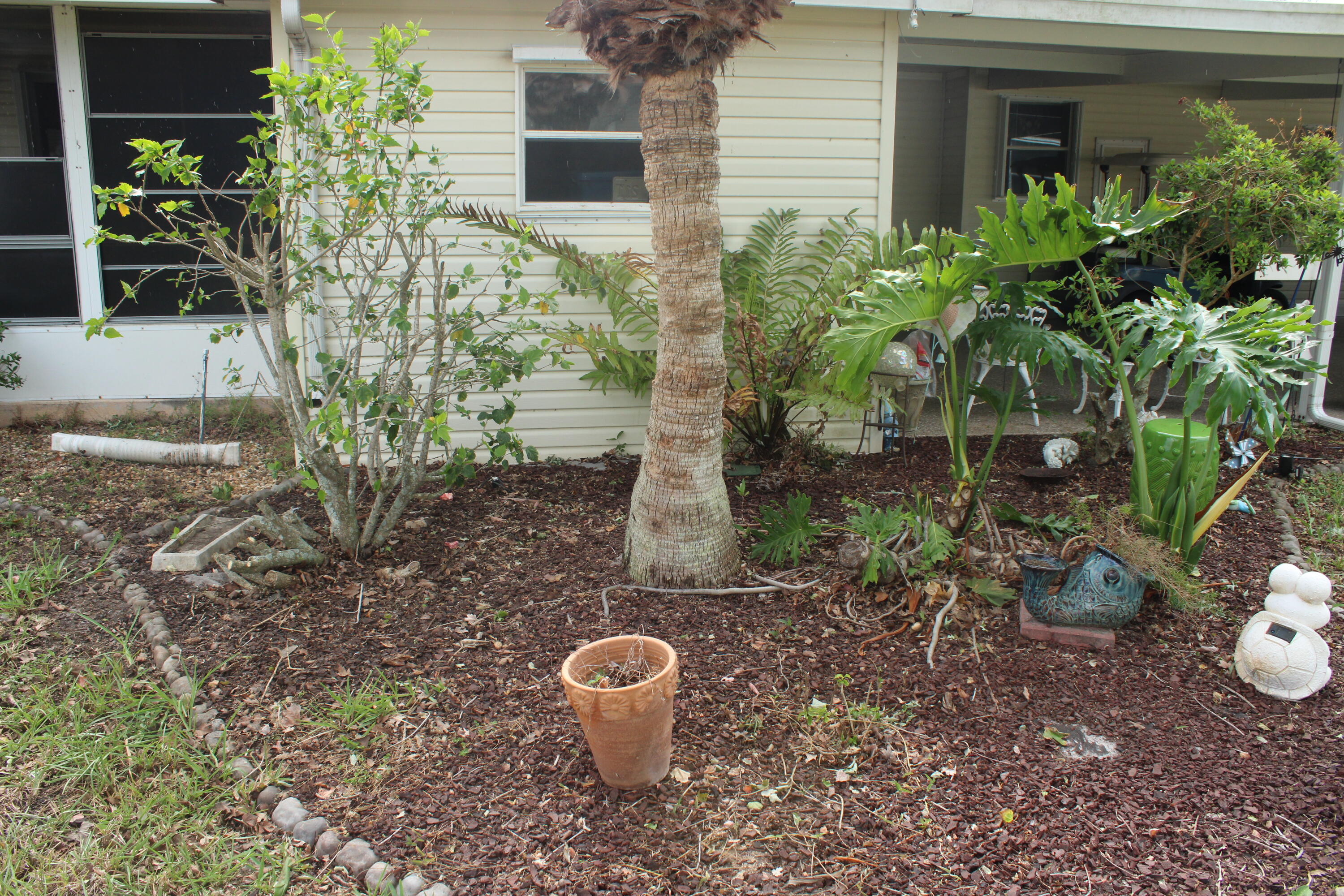 3042 5 Iron Drive Property Photo 3