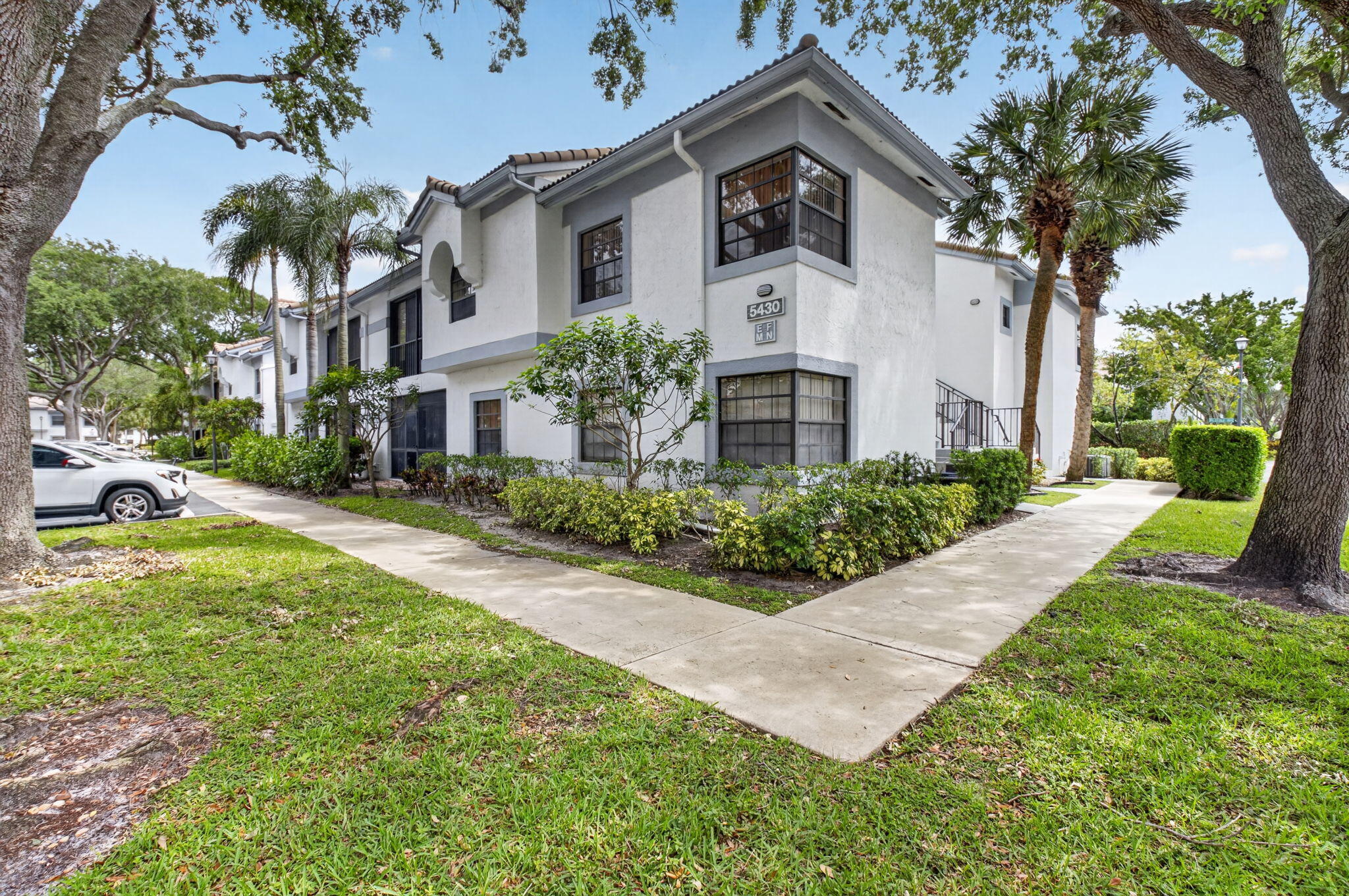 5430 Venetia Court N Property Photo 1