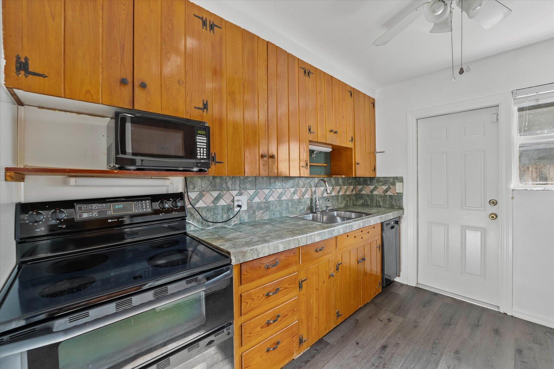 101 S Colorado Avenue Property Photo 10