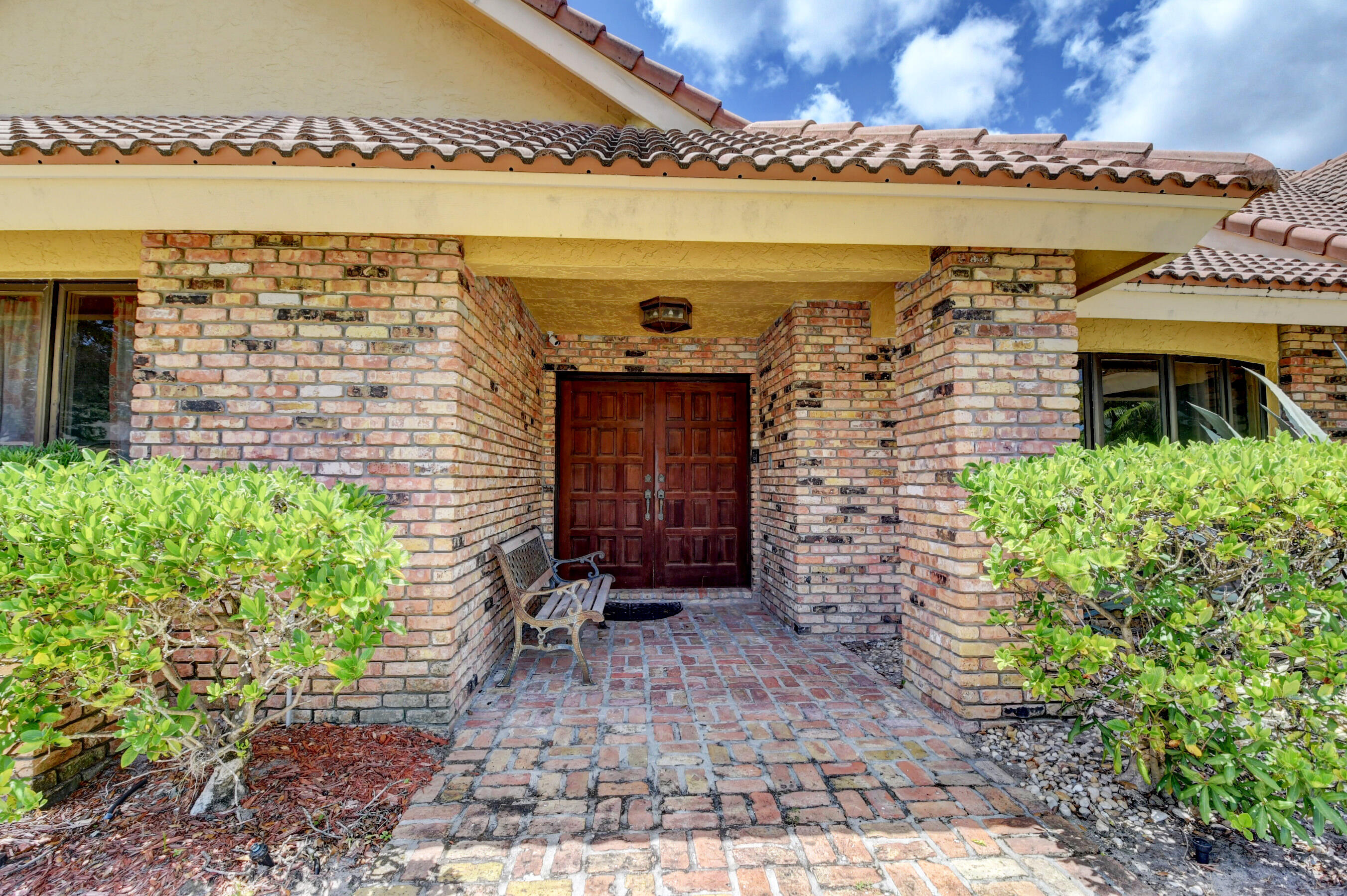 3110 Equestrian Drive Property Photo 2