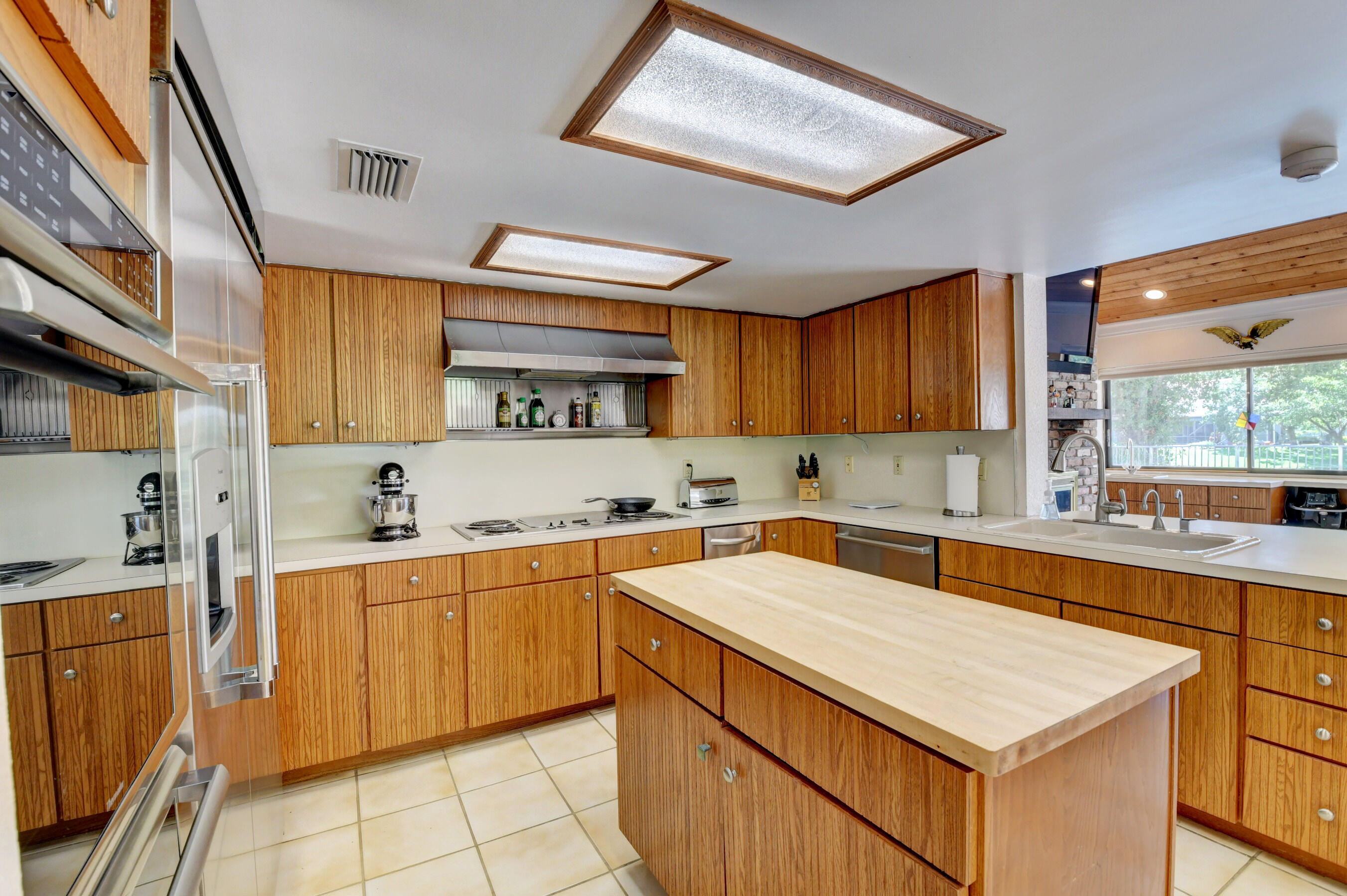 3110 Equestrian Drive Property Photo 11