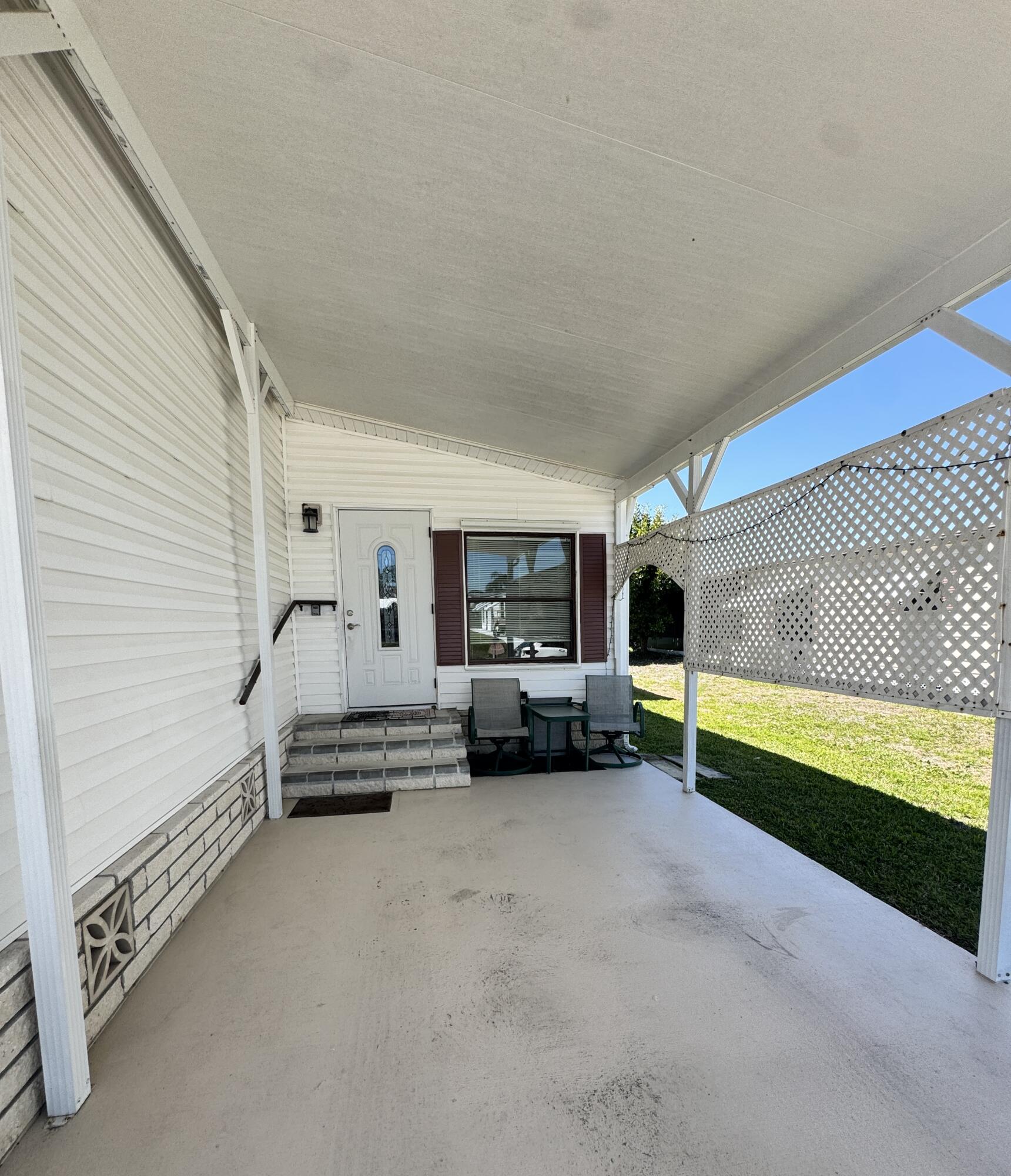 37 San Roberto Property Photo 3