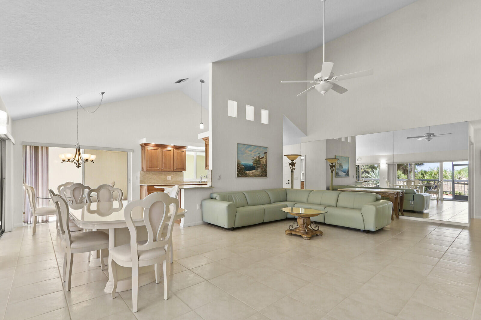 327 Ridge Road Property Photo 4