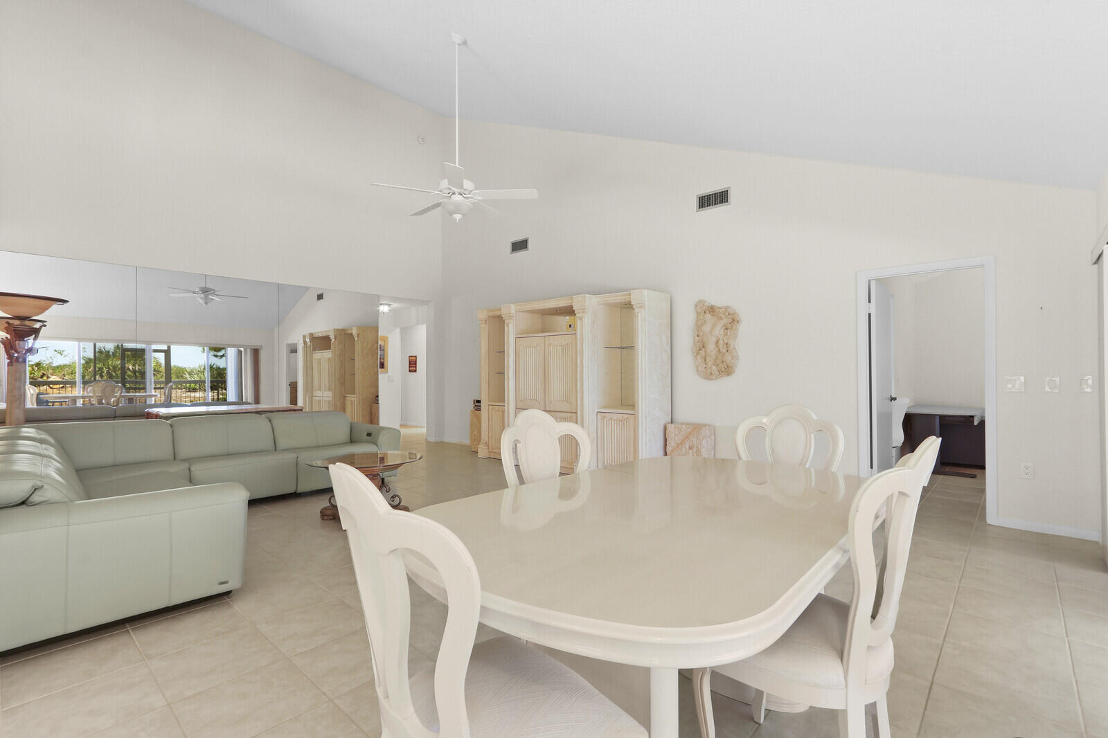 327 Ridge Road Property Photo 7