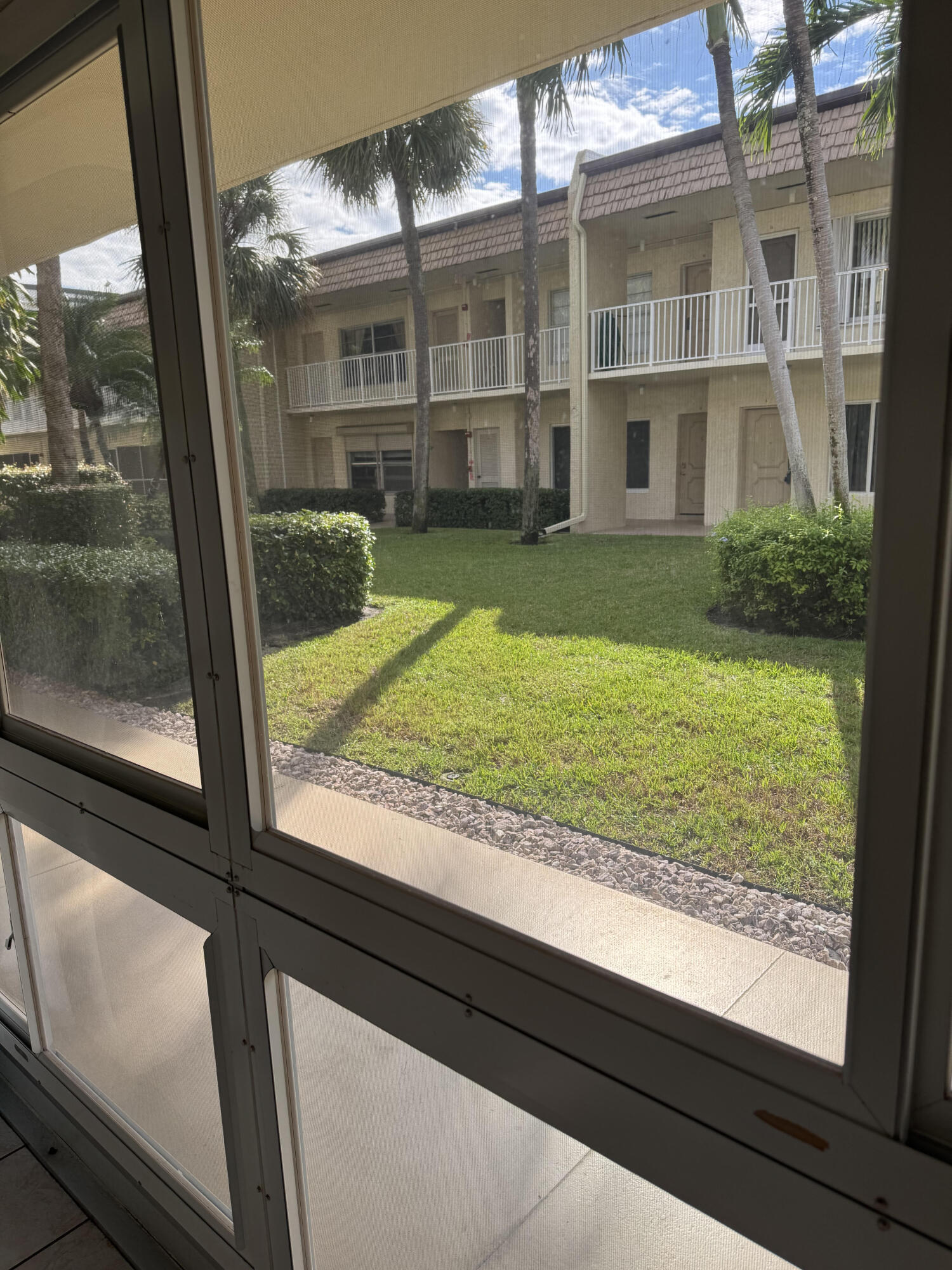 632 Snug Harbor Drive D2 Property Photo 8
