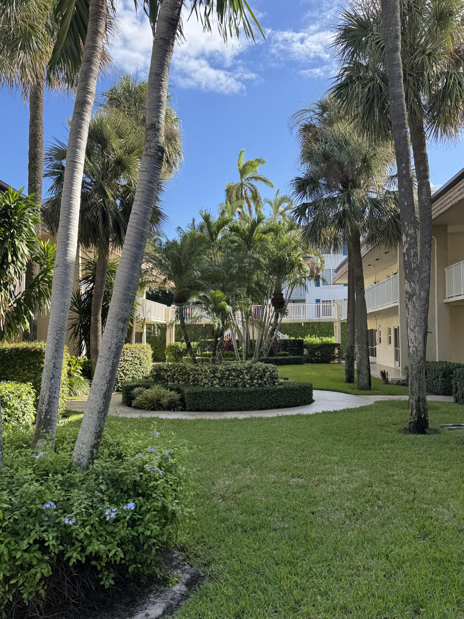 632 Snug Harbor Drive D2 Property Photo 9