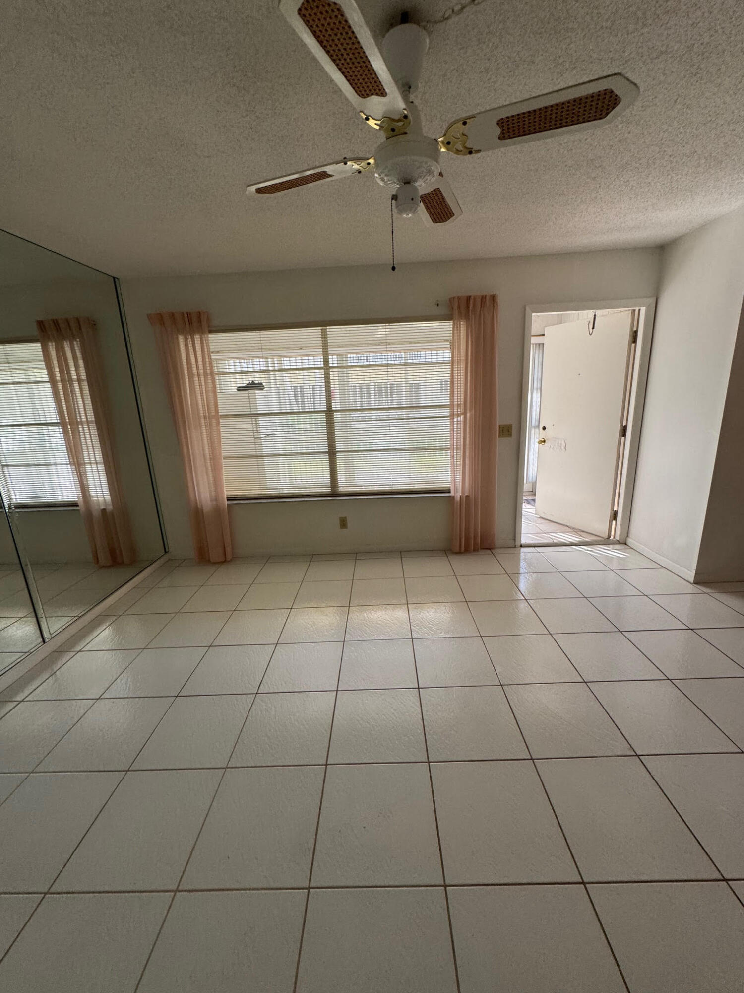 632 Snug Harbor Drive D2 Property Photo 12