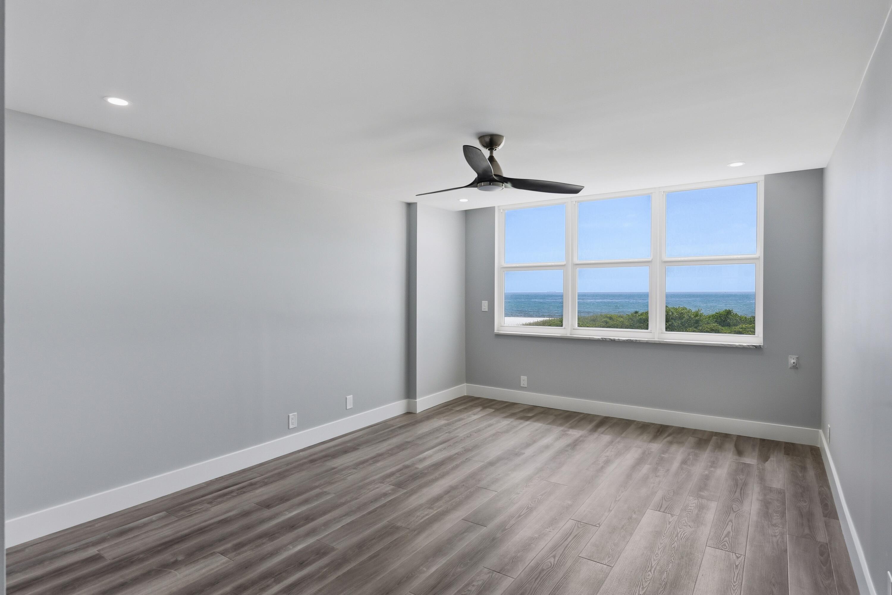 1012 N Ocean Boulevard 202 Property Photo 11