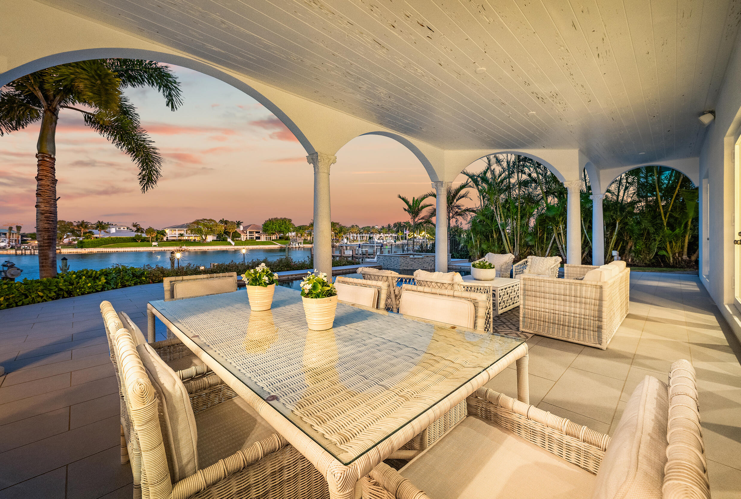 12864 S Shore Drive Property Photo 6