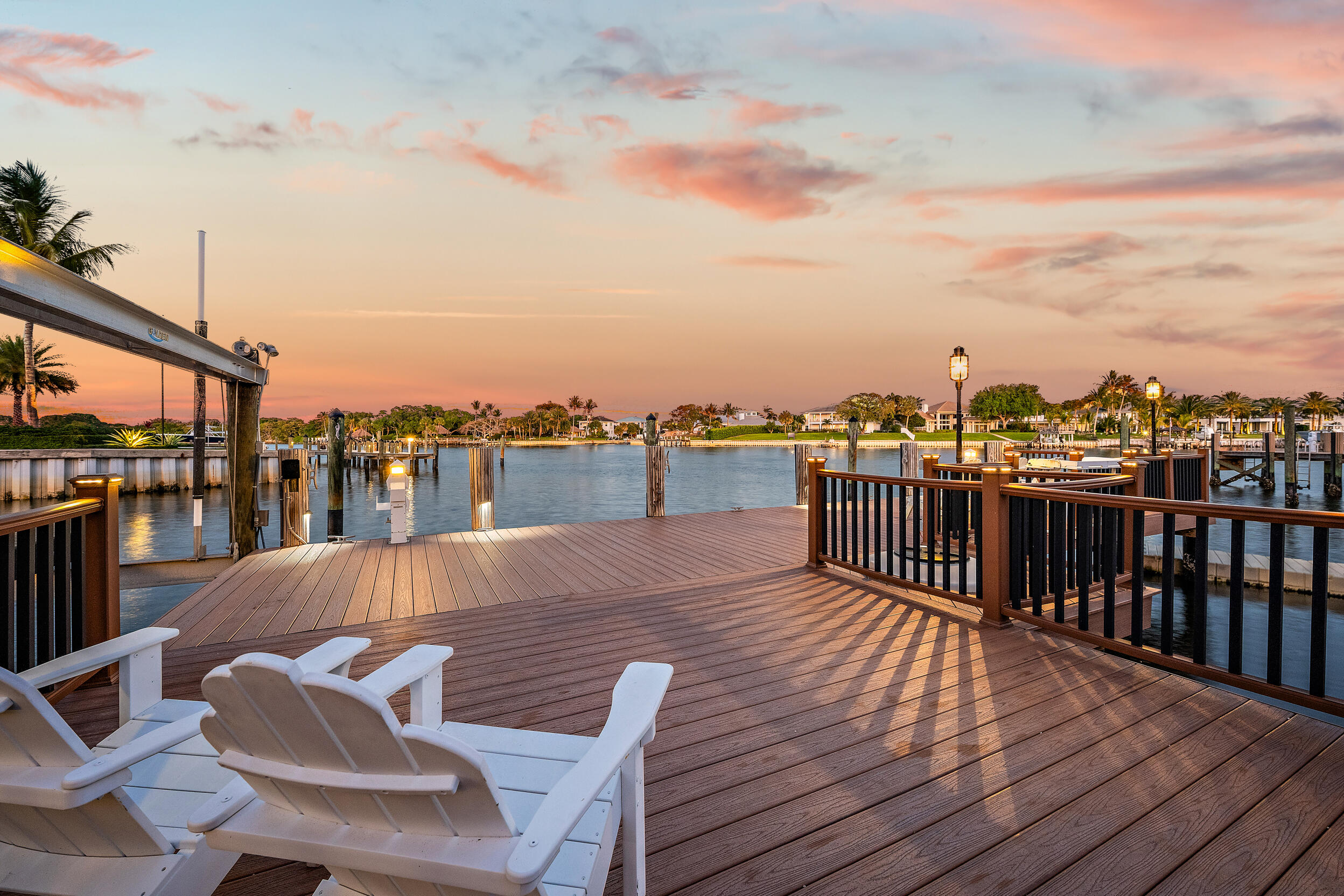 12864 S Shore Drive Property Photo 19
