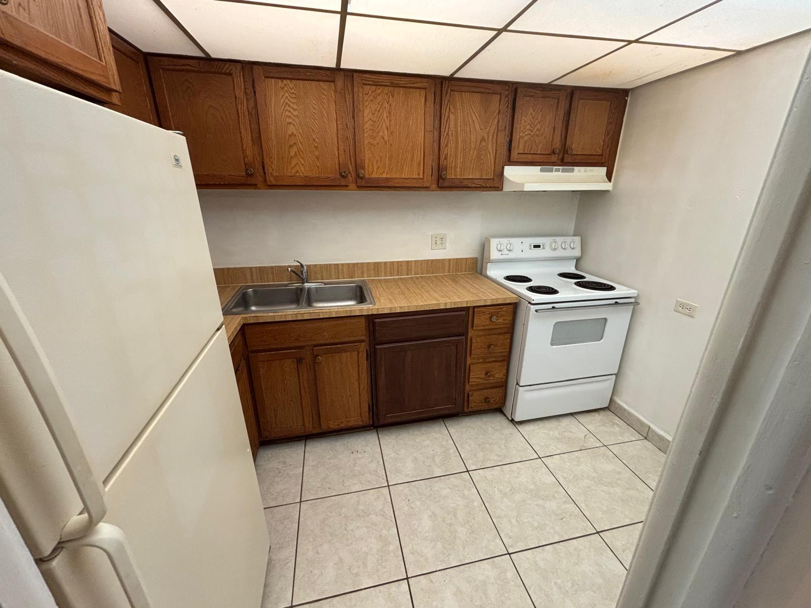 3650 Inverrary Drive 1k Property Photo 6
