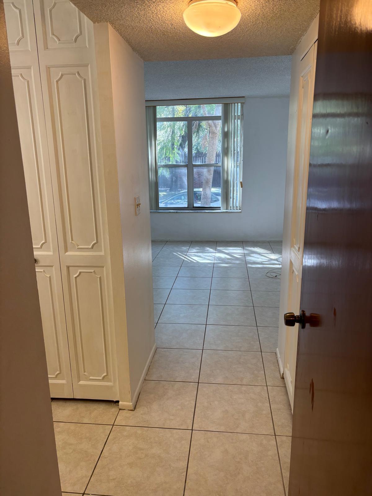 3650 Inverrary Drive 1k Property Photo 11