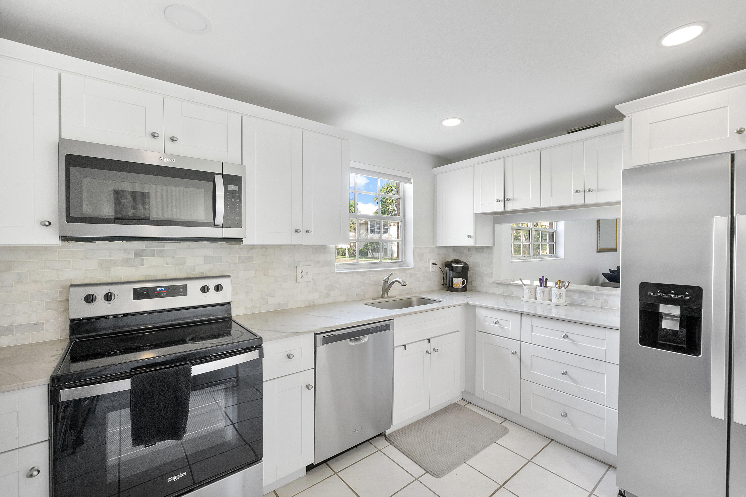 1700 Dover Road 113-a Property Photo 1