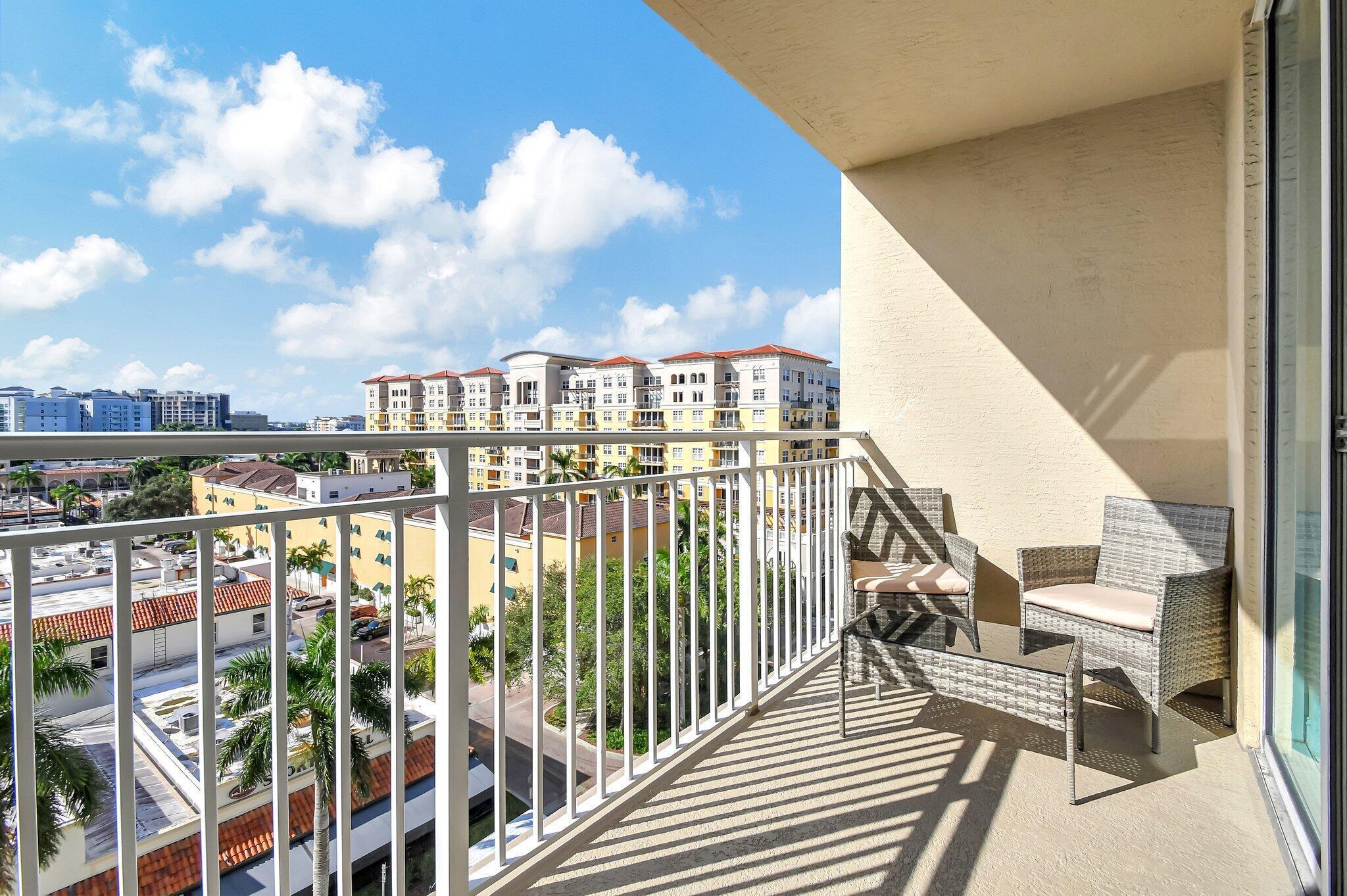 99 Se Mizner Boulevard 823 Property Photo 21