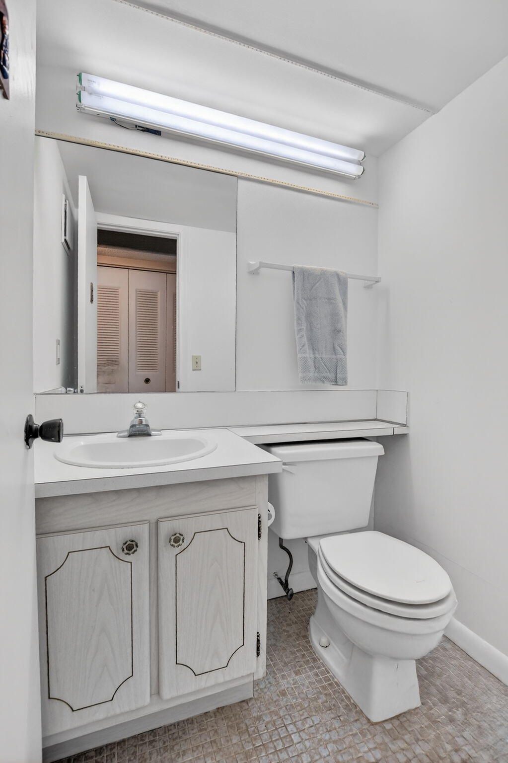 4038 Durham B Property Photo 12