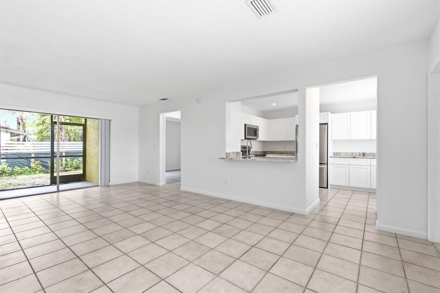 11319 Royal Palm Boulevard B-2 Property Photo 9