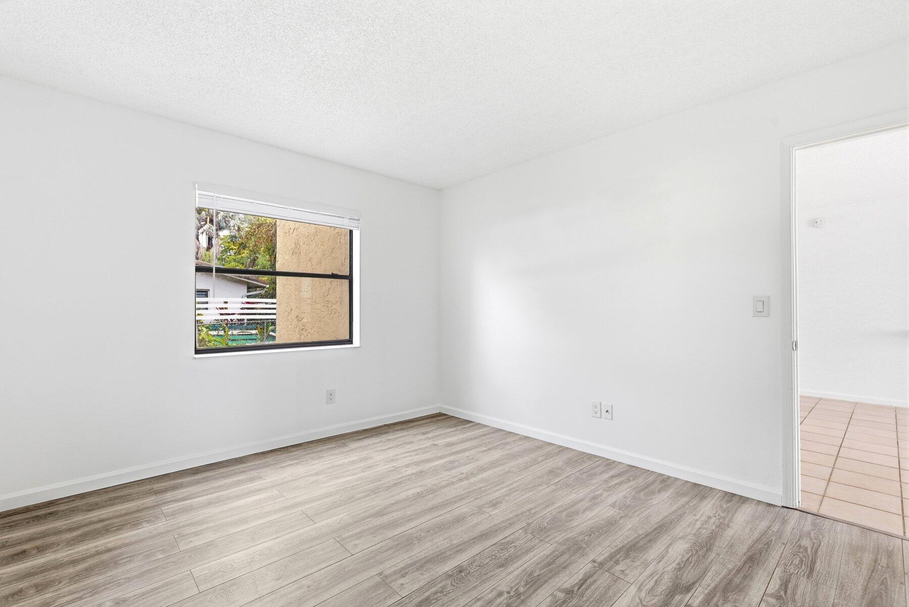 11319 Royal Palm Boulevard B-2 Property Photo 21