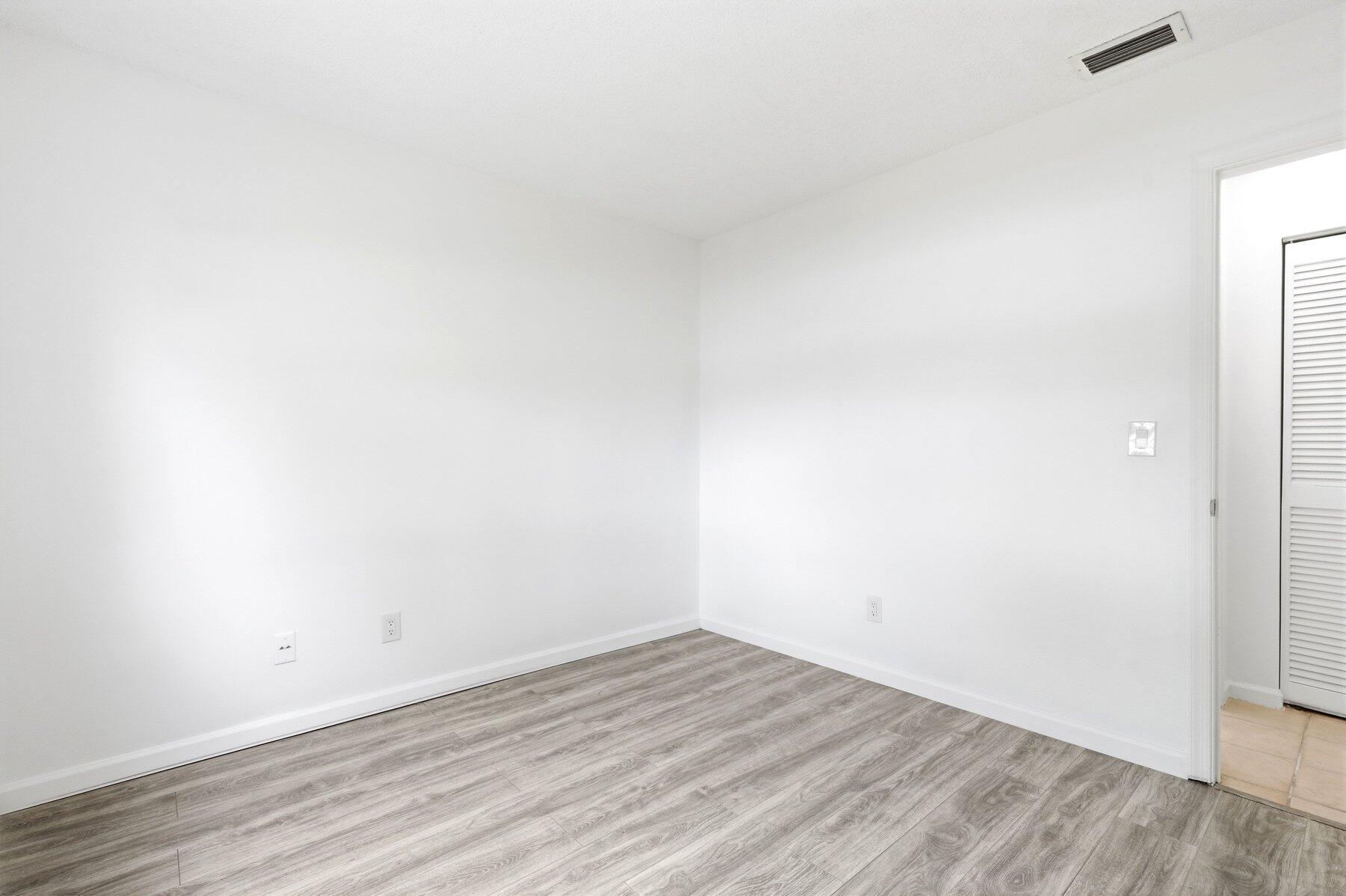 11319 Royal Palm Boulevard B-2 Property Photo 23