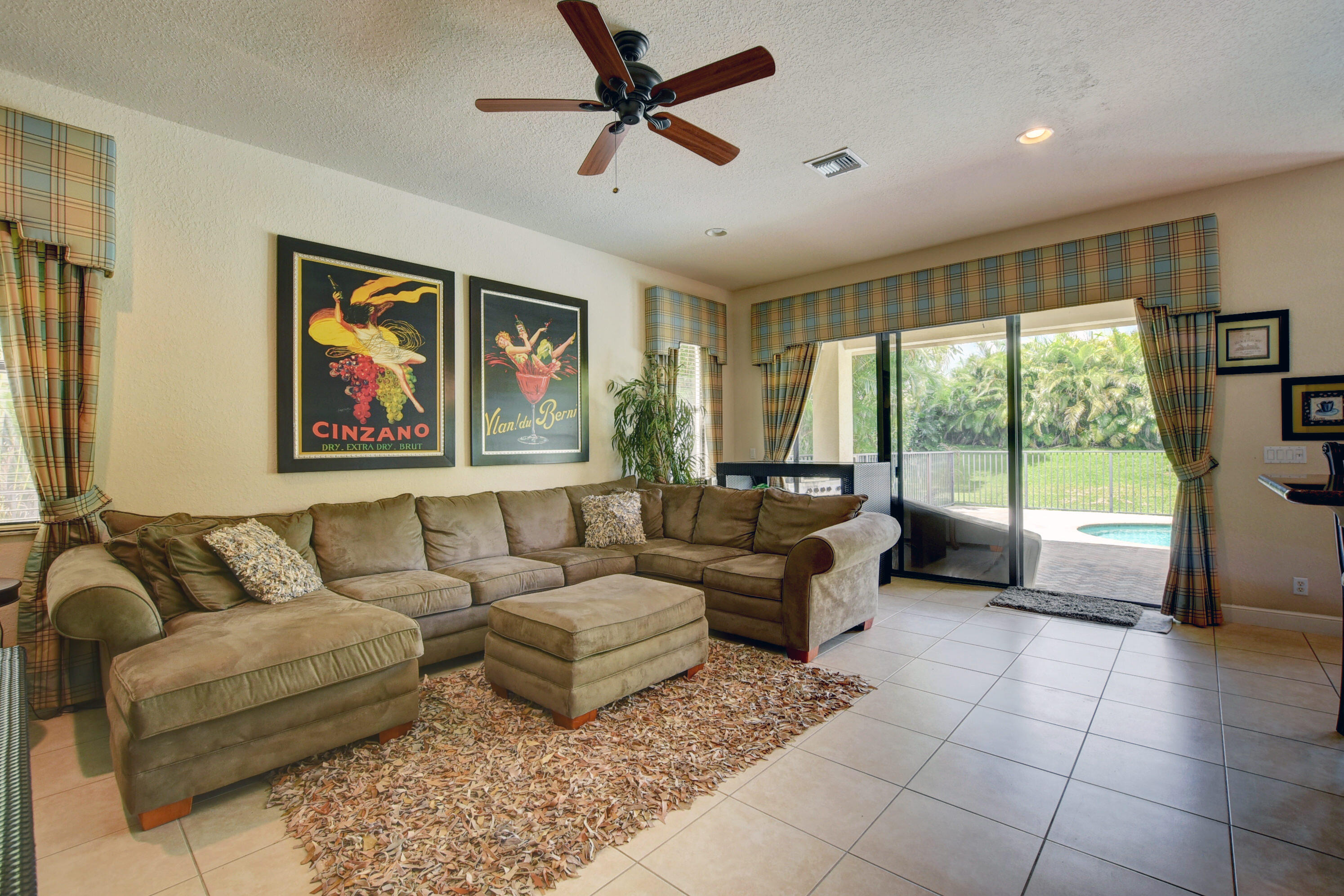 3424 Collonade Drive Property Photo 8
