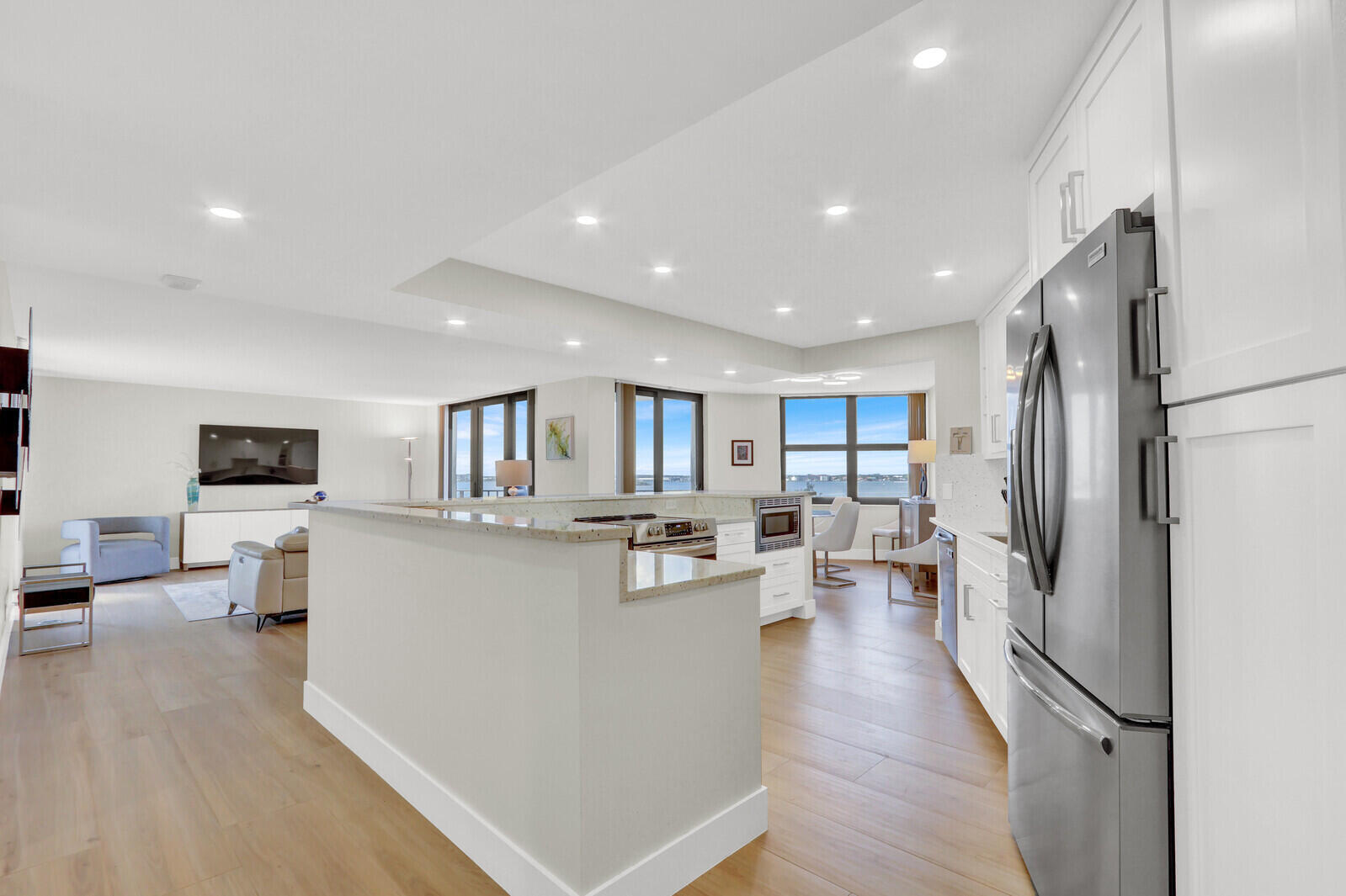 5420 N Ocean Drive 506 Property Photo 5
