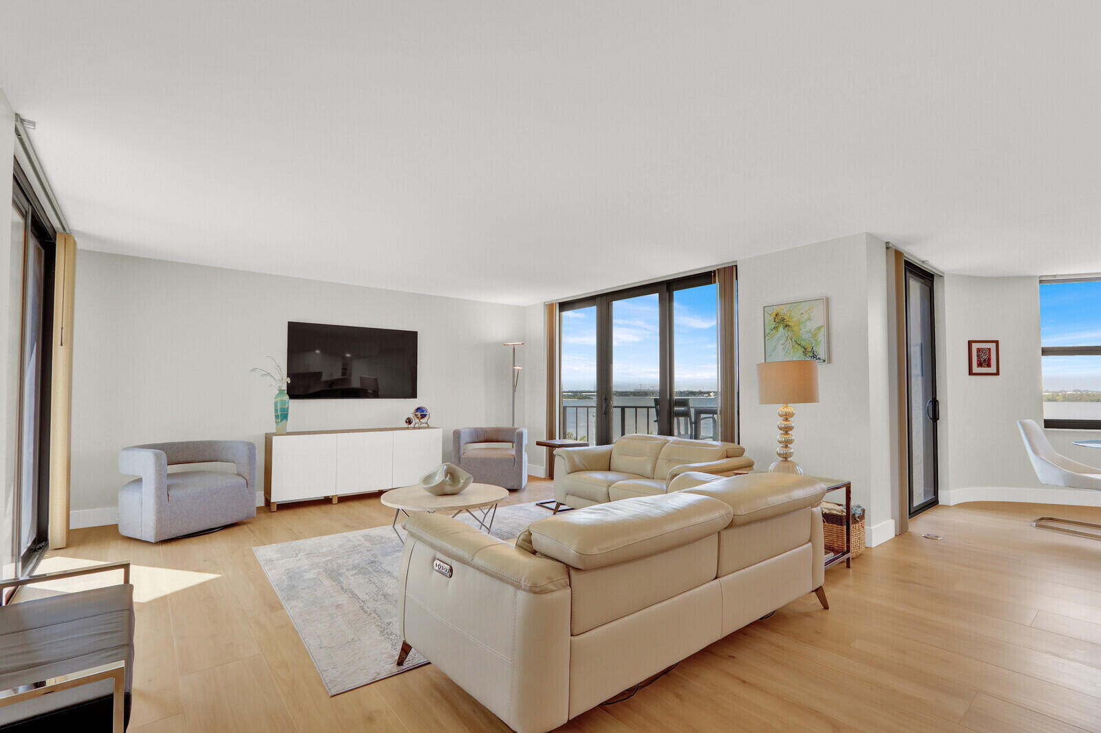 5420 N Ocean Drive 506 Property Photo 16