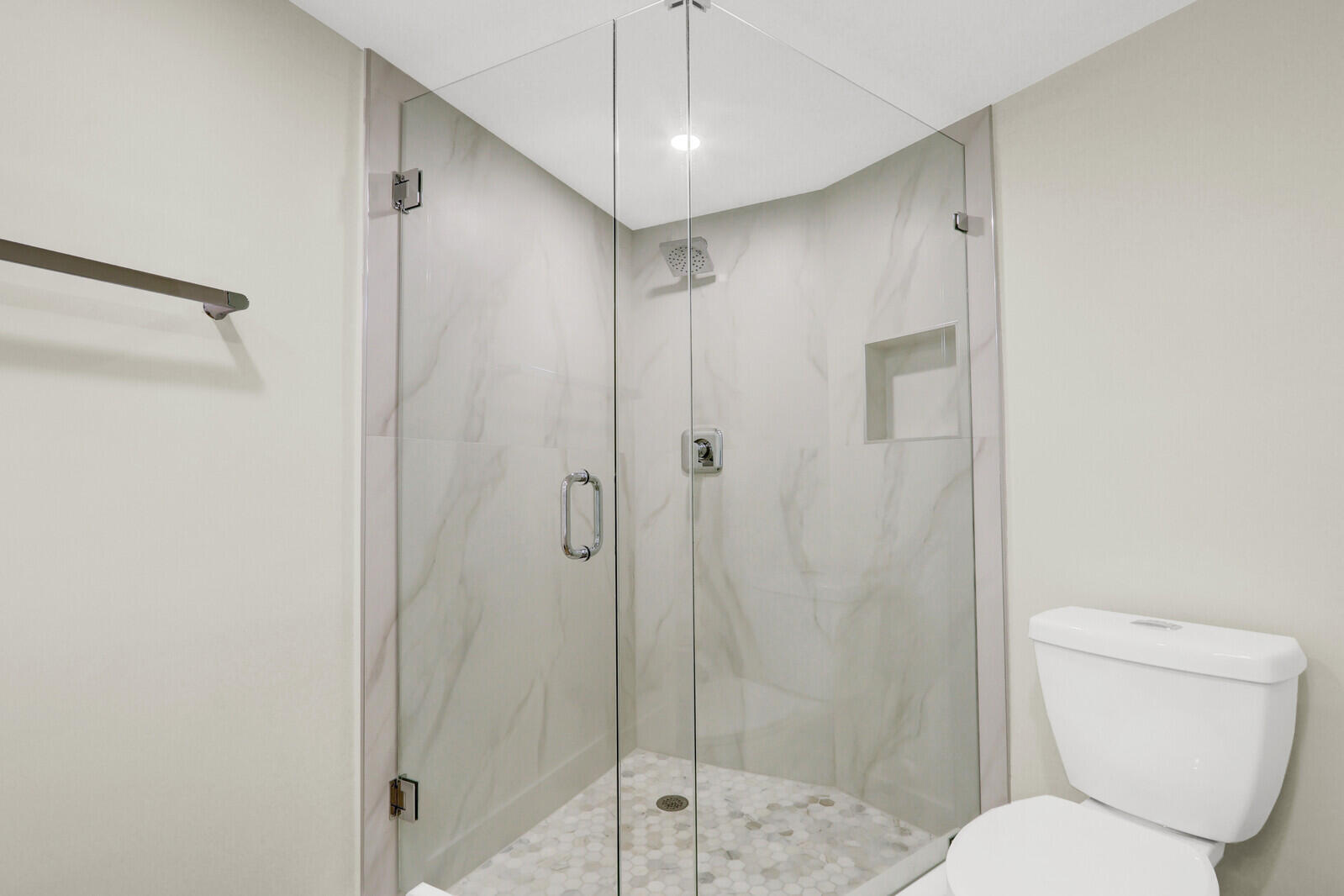 5420 N Ocean Drive 506 Property Photo 23