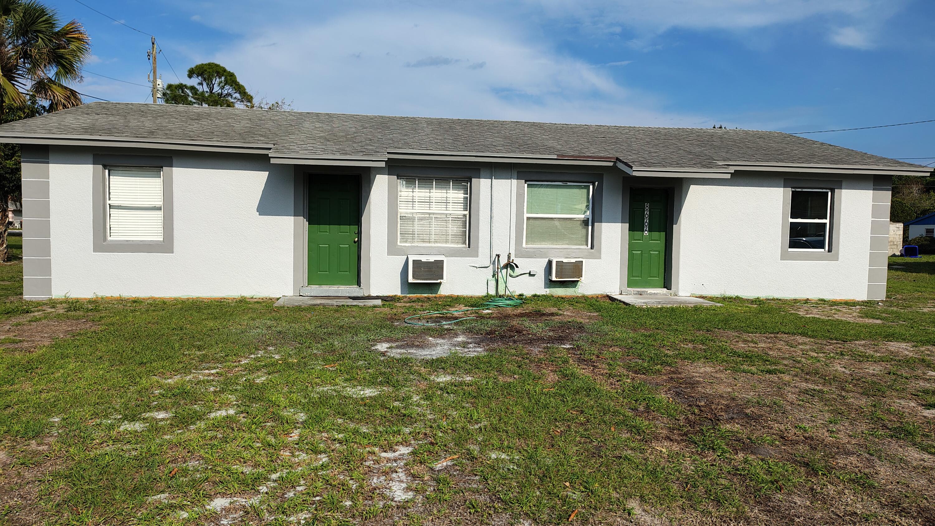 8657 64th Court Property Photo 1