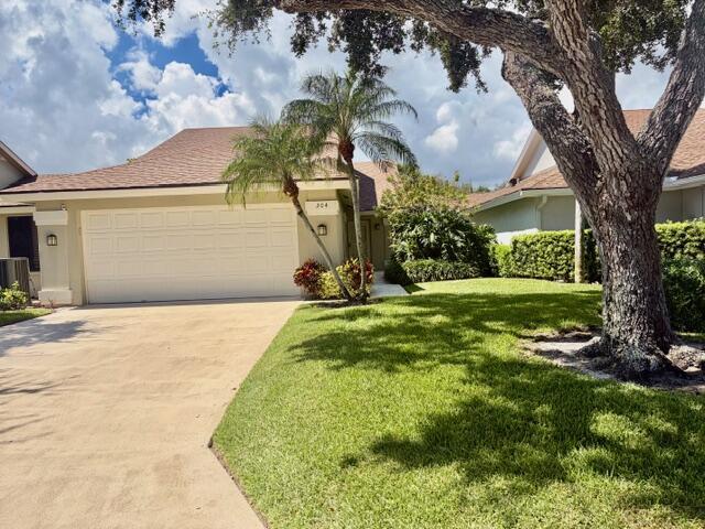 204 Cape Pointe Circle Property Photo 2
