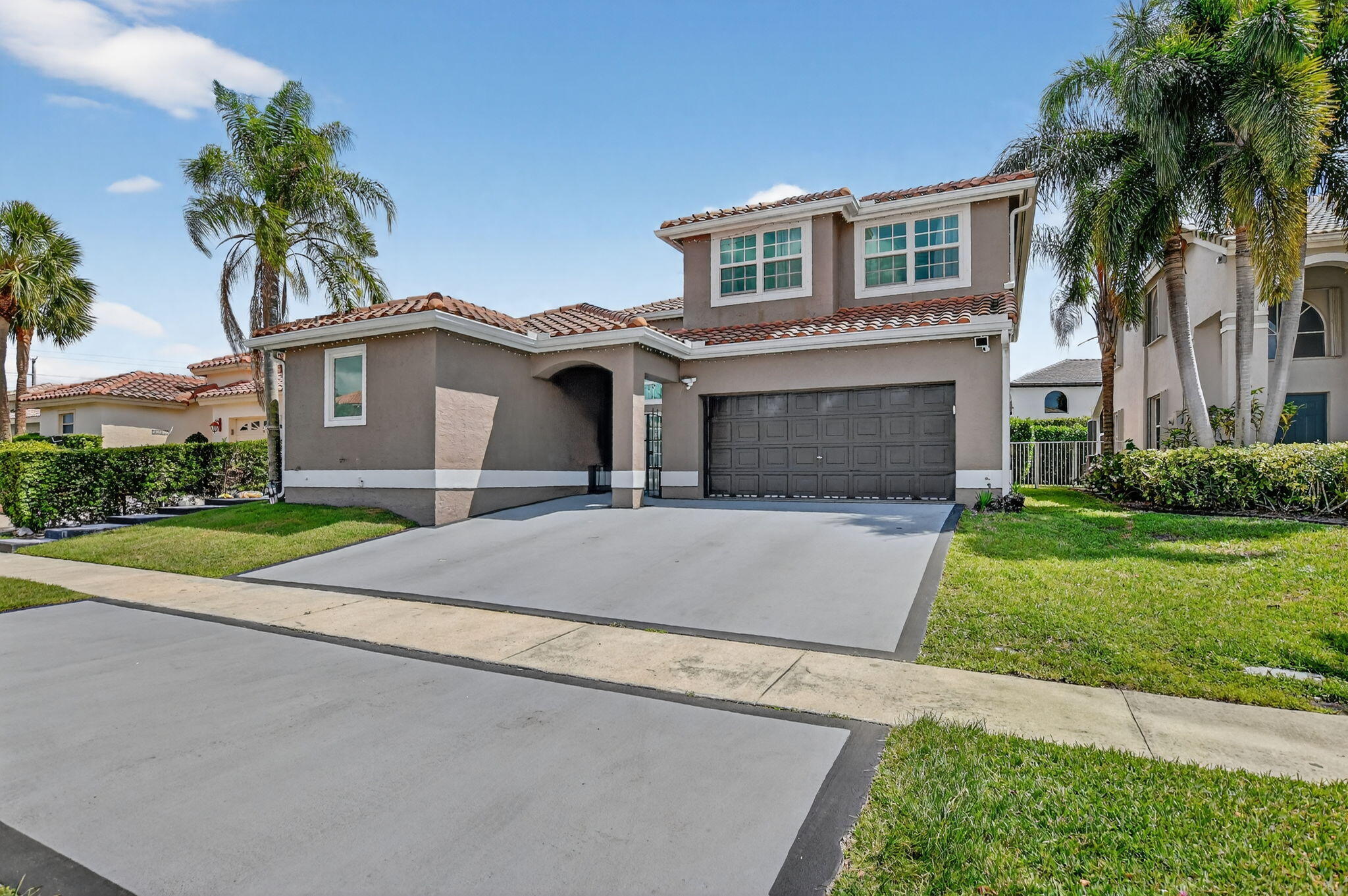11038 Baybreeze Way Property Photo 5