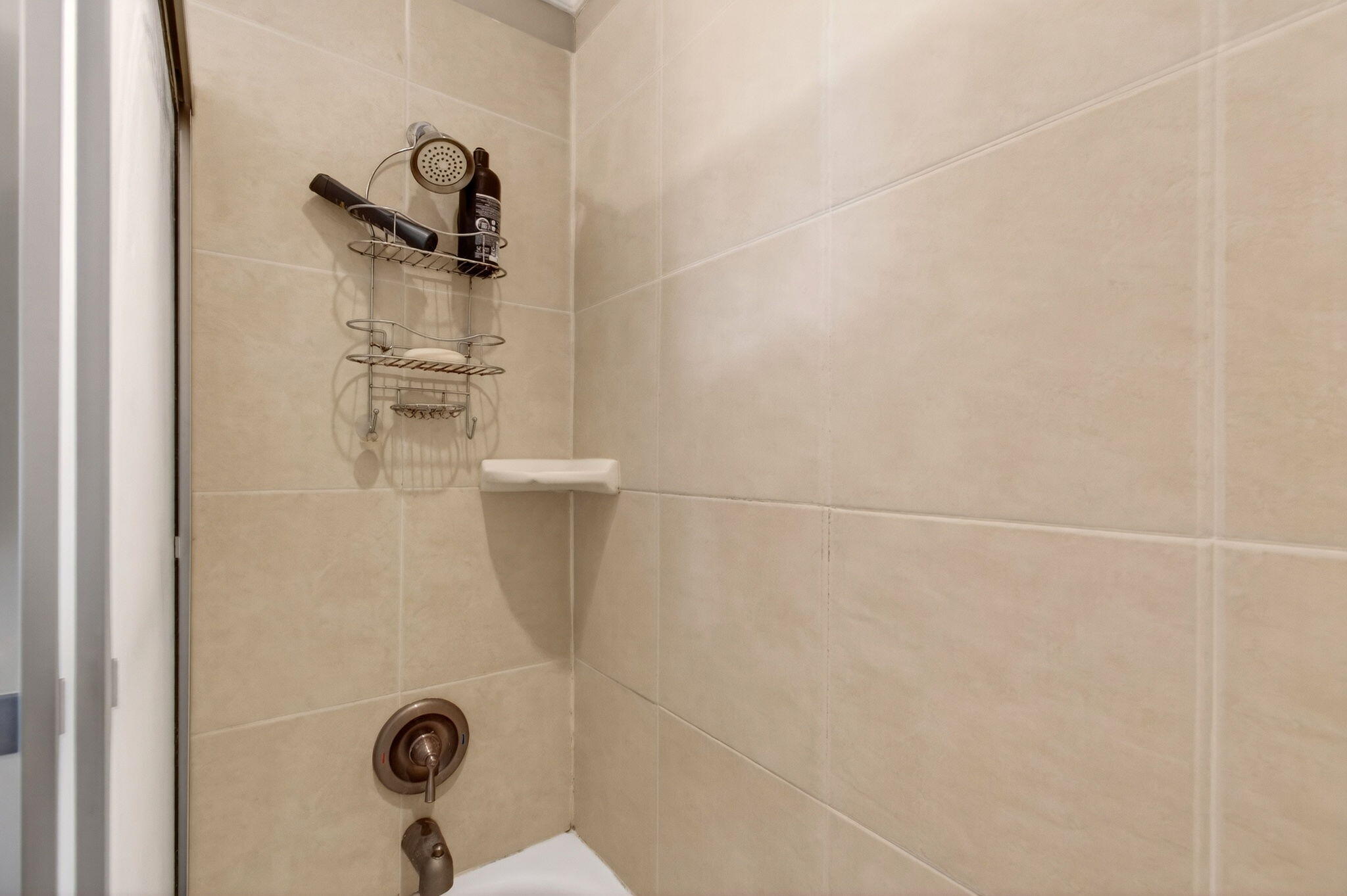 186 Tuscany C Property Photo 39