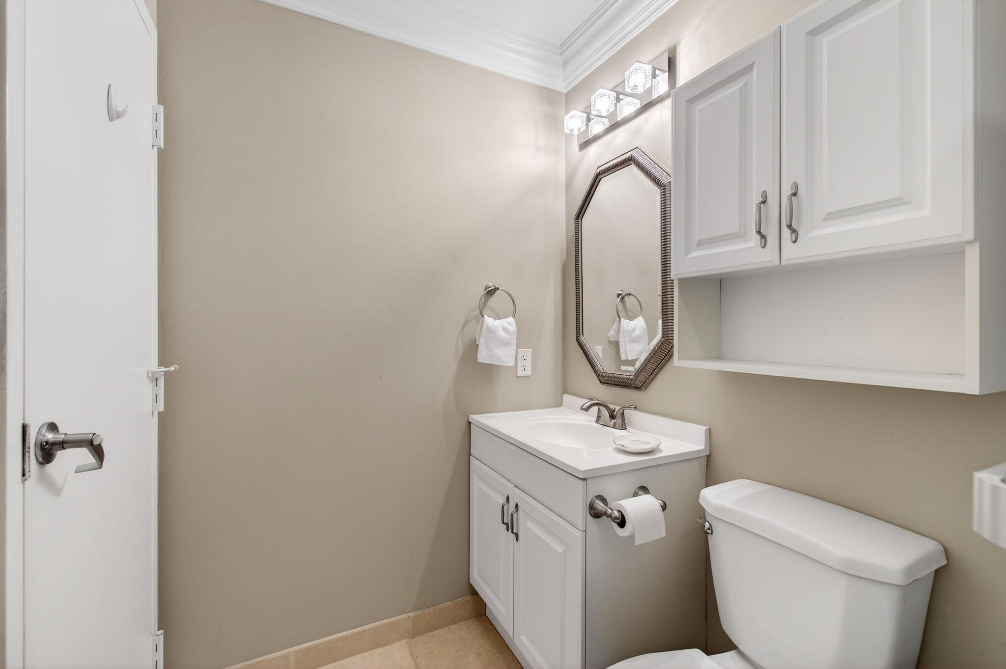 186 Tuscany C Property Photo 40
