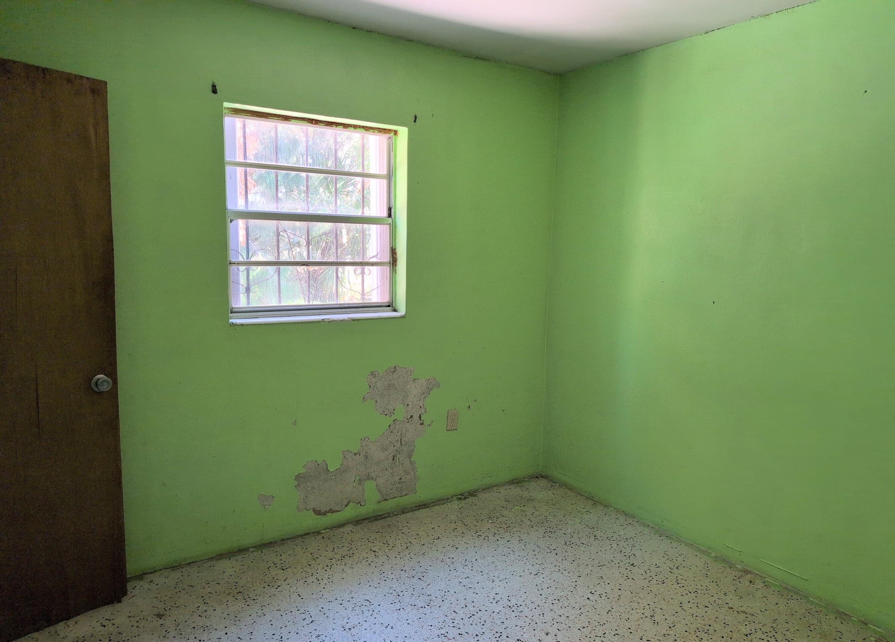 1606 Avenue H Property Photo 7
