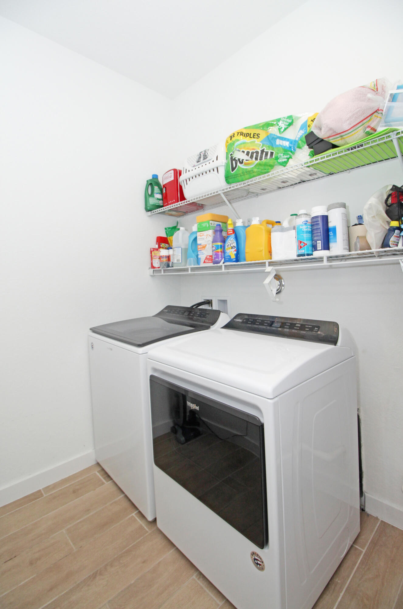 2549 Timber Forest Drive Property Photo 28