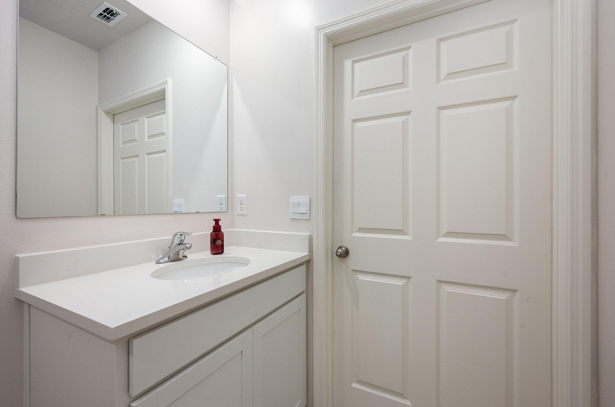1357 Sw Becker Road Property Photo 17