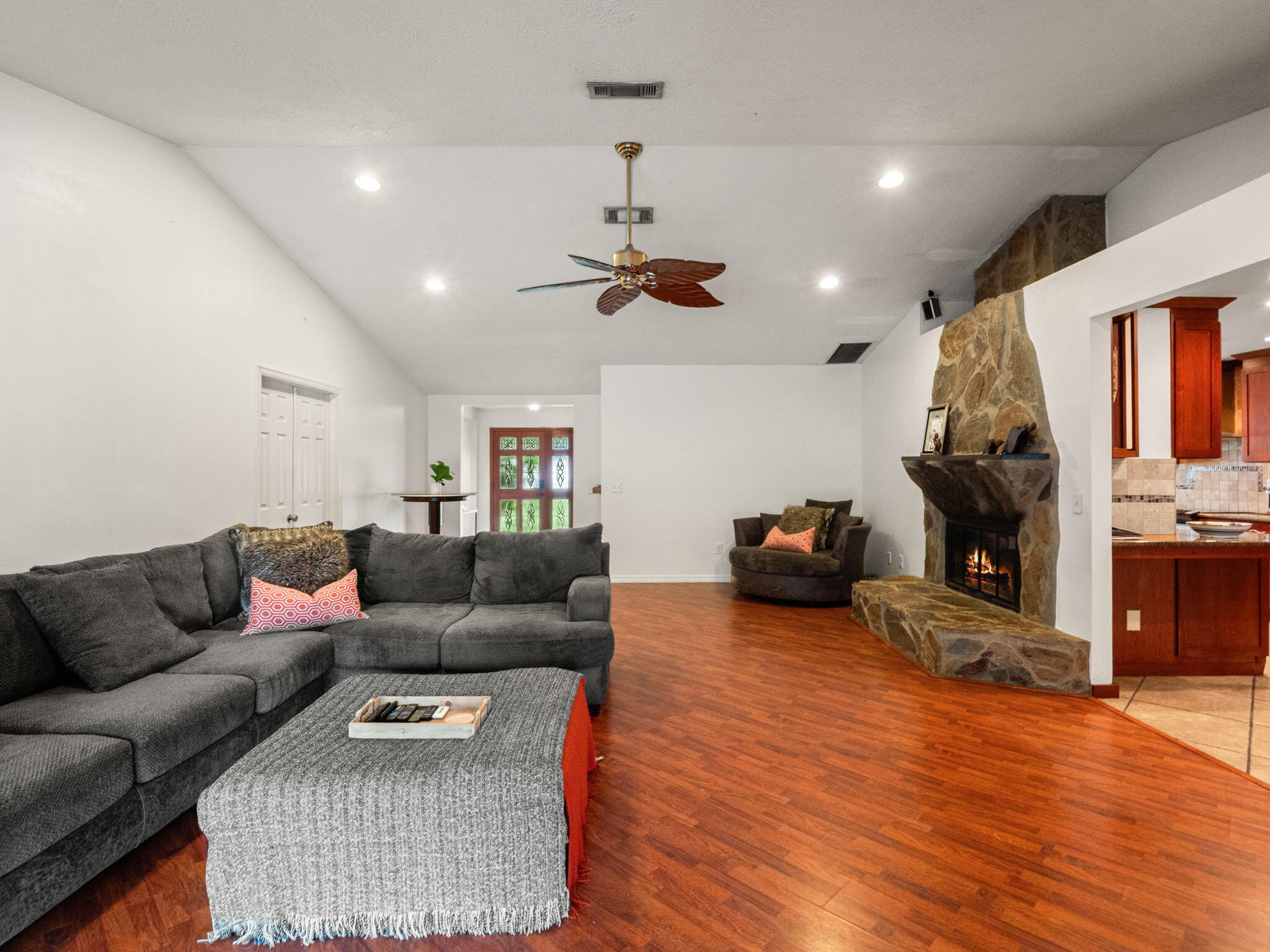 3501 Hill Stream Avenue Property Photo 23