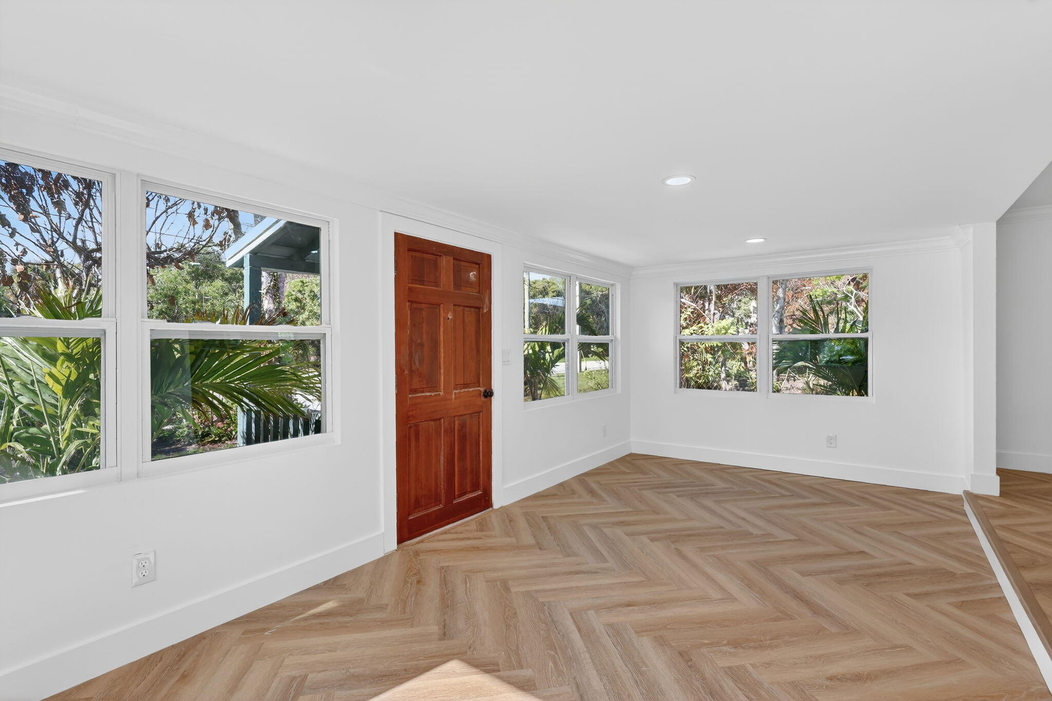 2302 Cortez Boulevard Property Photo 2