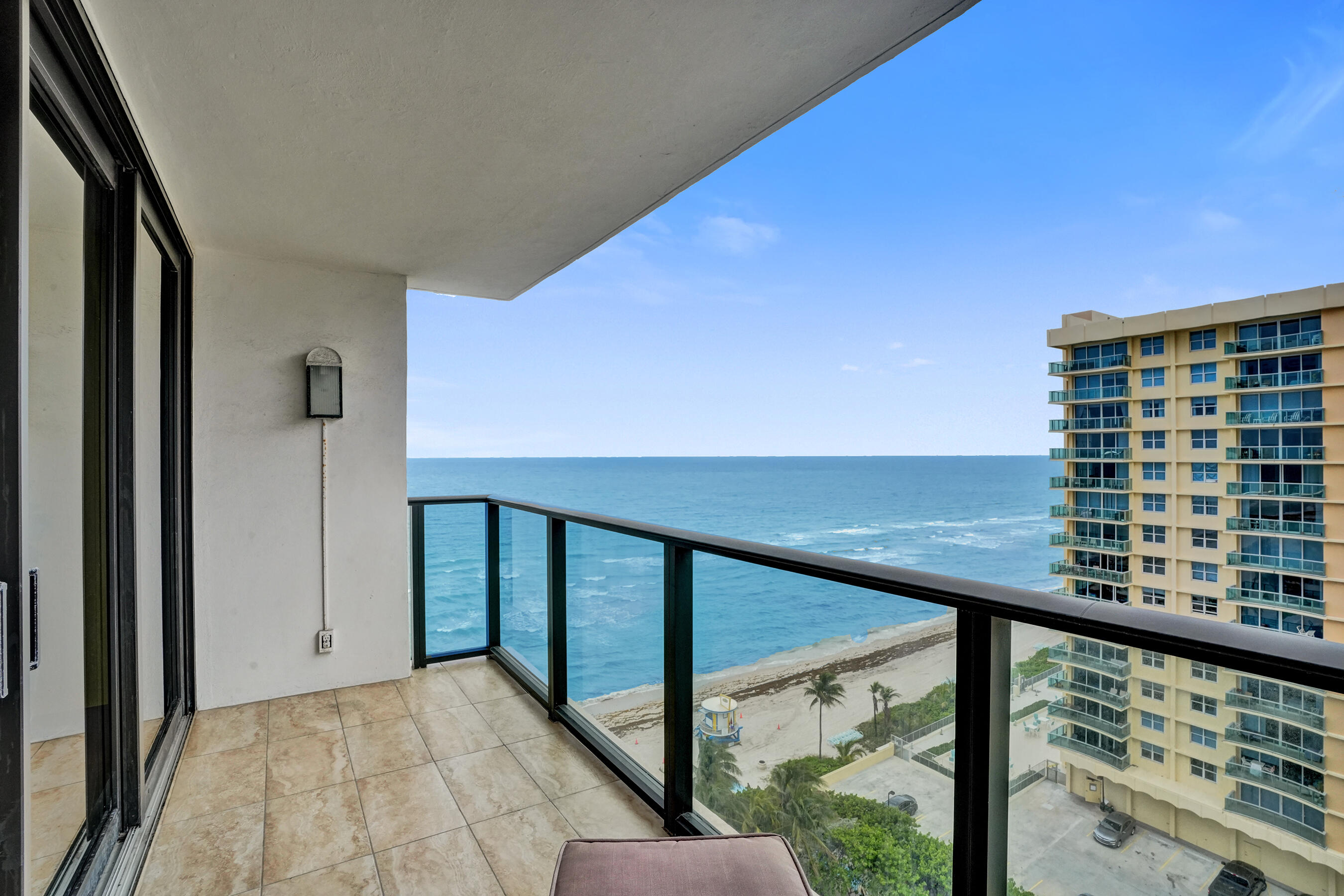 2301 S Ocean Drive 1408 Property Photo 10