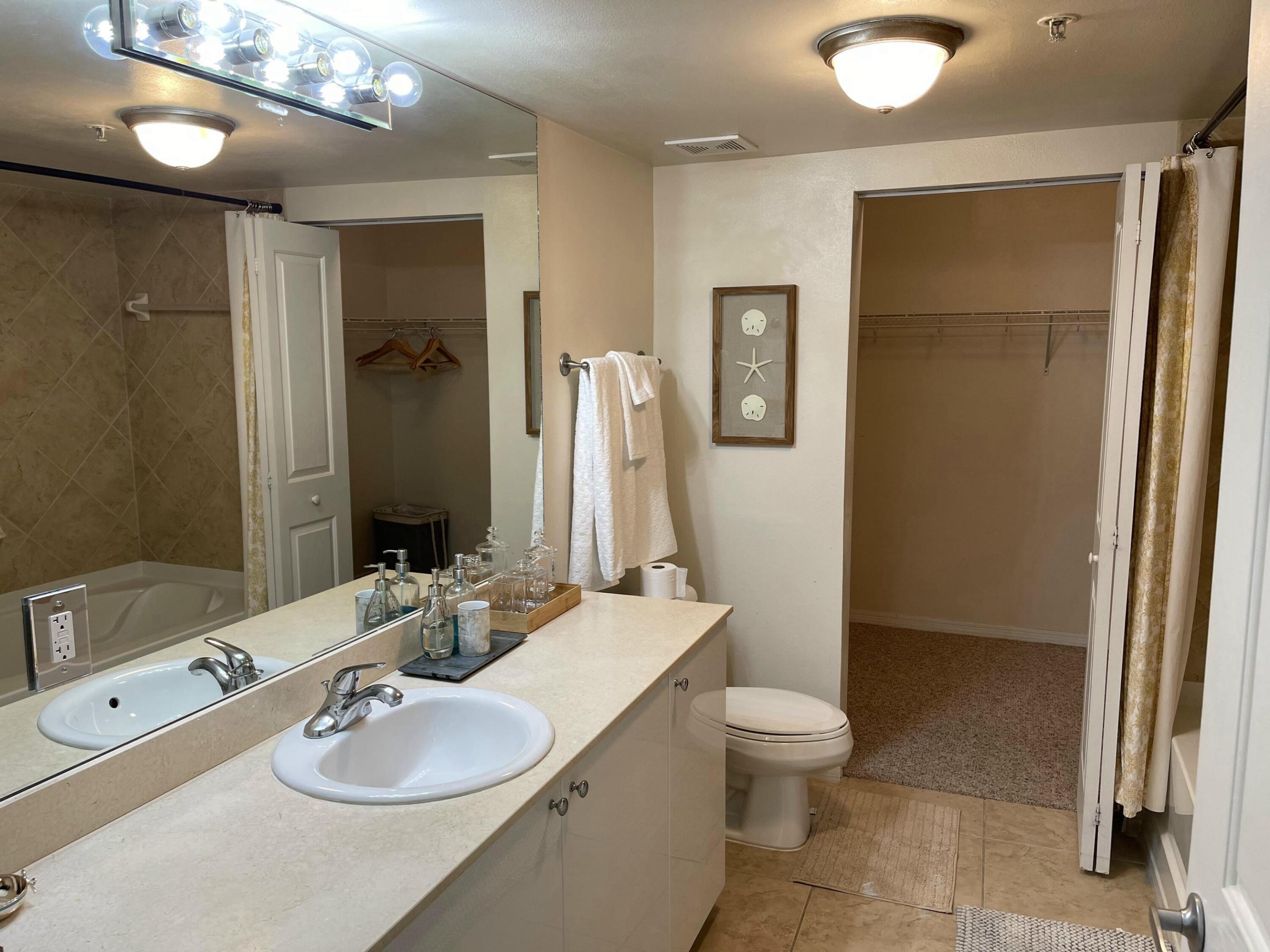 600 S Dixie Highway 534 Property Photo 14
