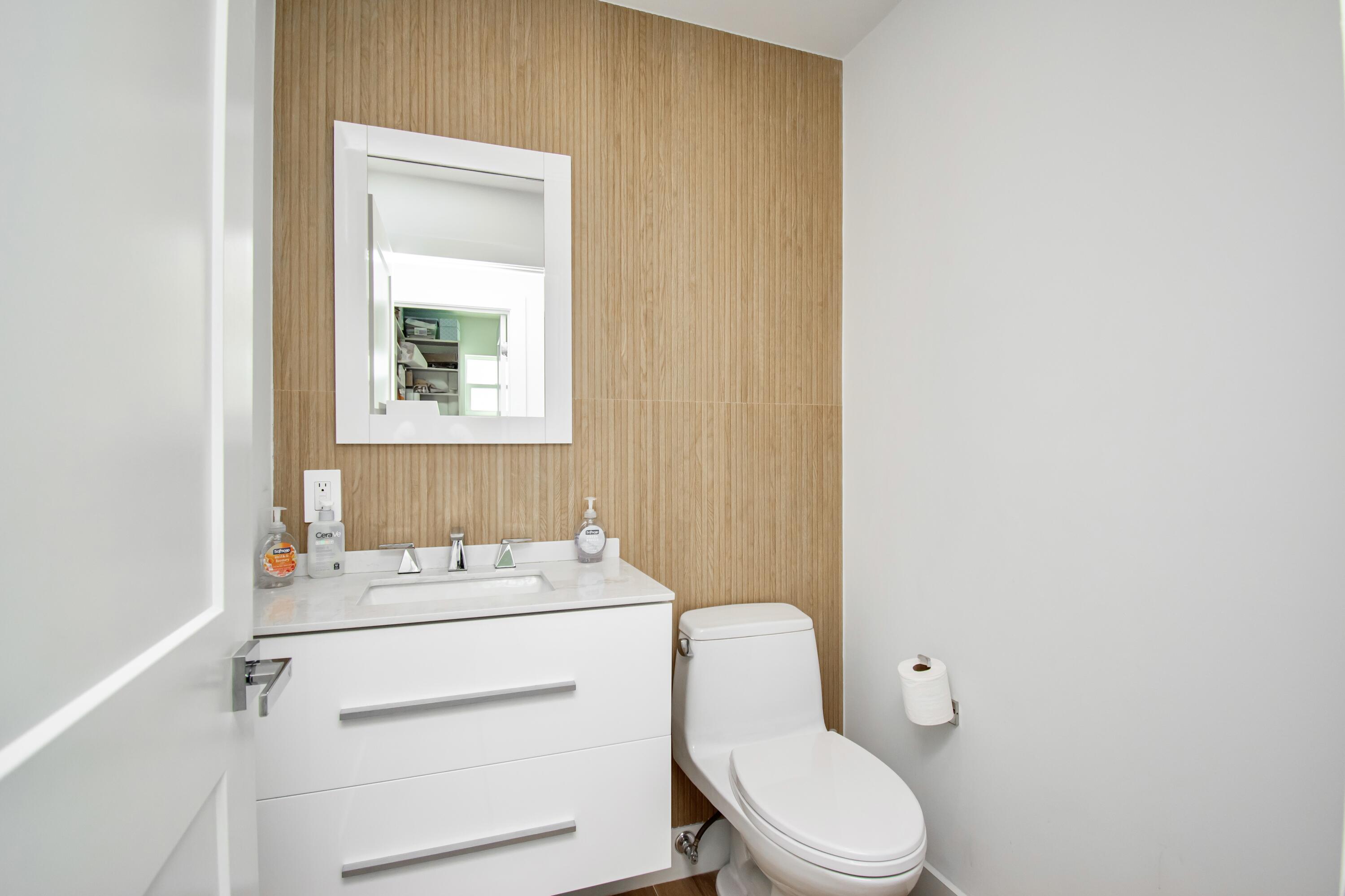 7484 Malibu Crescent Property Photo 49