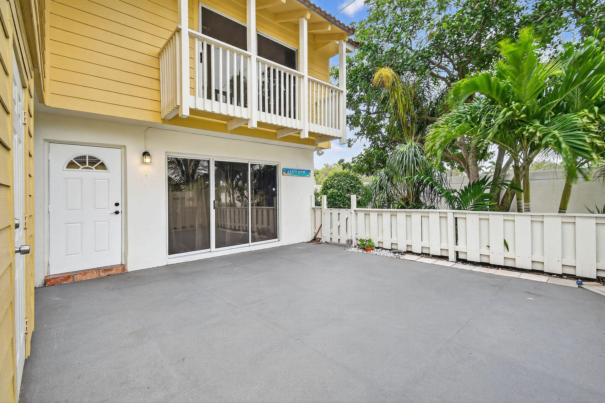 170 Seabreeze Circle Property Photo 6