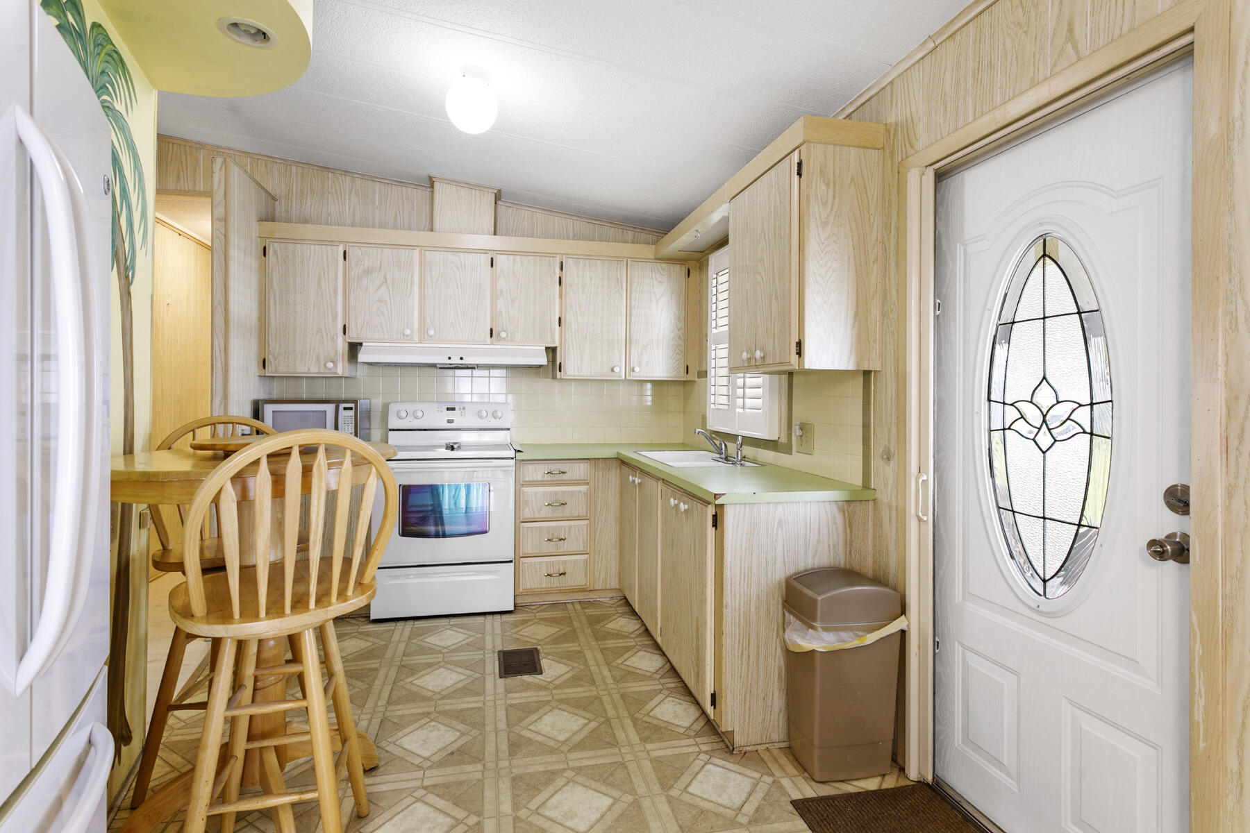18007 Huapi Bay Property Photo 4