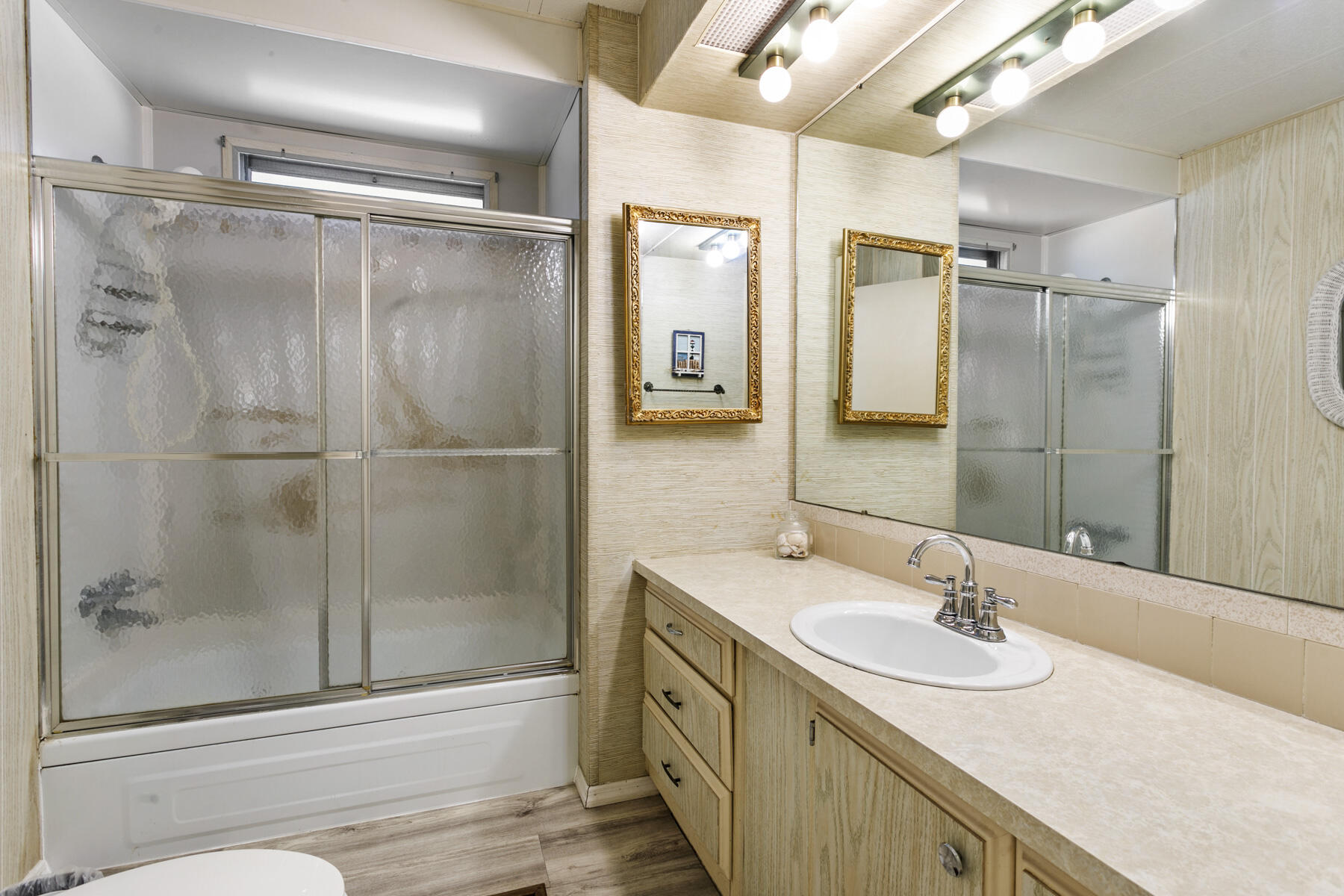 18007 Huapi Bay Property Photo 16