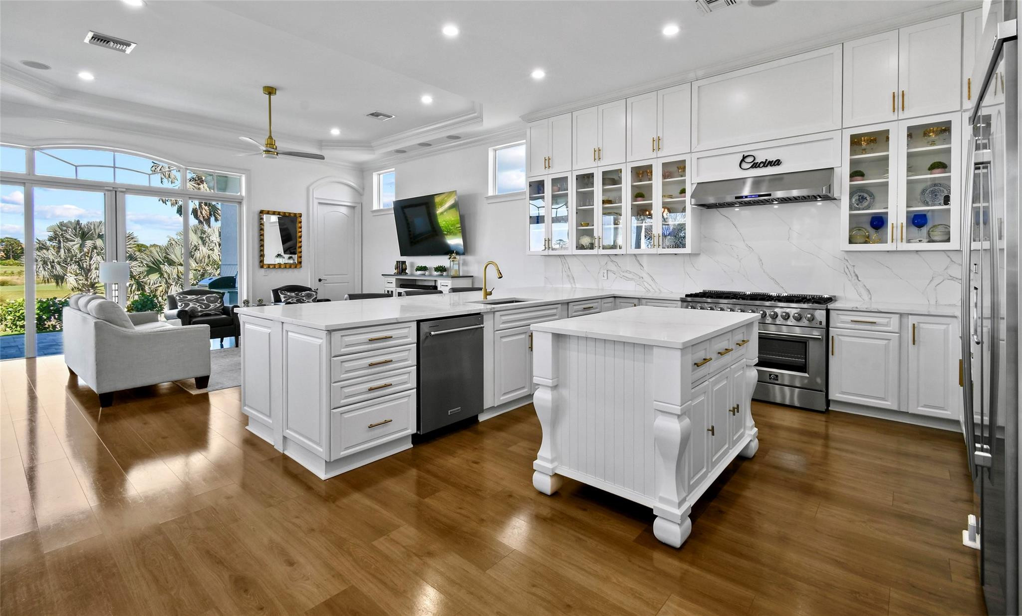 166 Se Bella Strano Property Photo 10