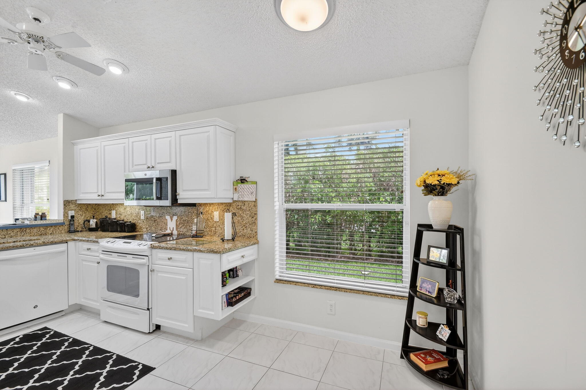 9718 Harbour Lake Circle Property Photo 11