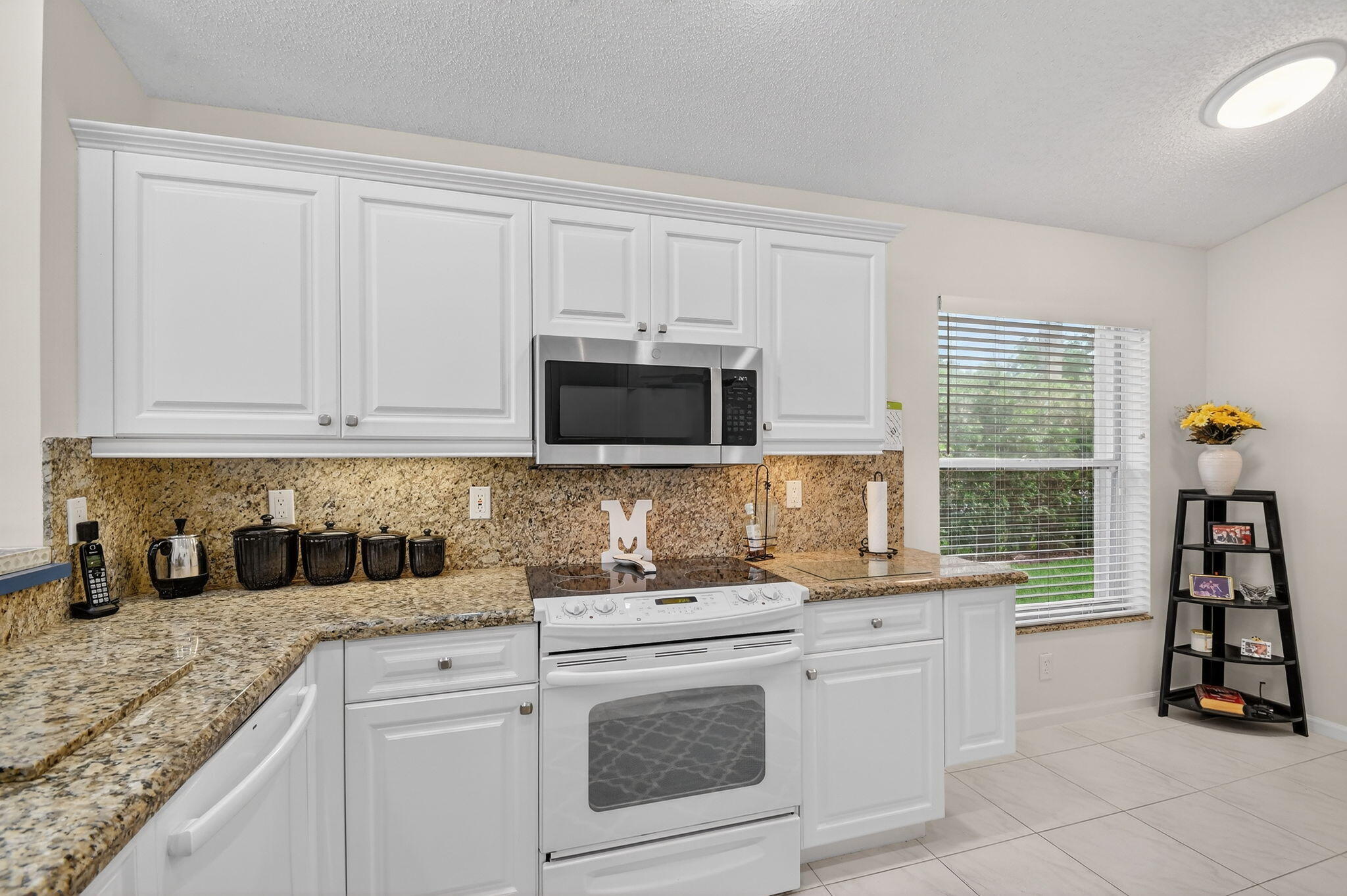 9718 Harbour Lake Circle Property Photo 15