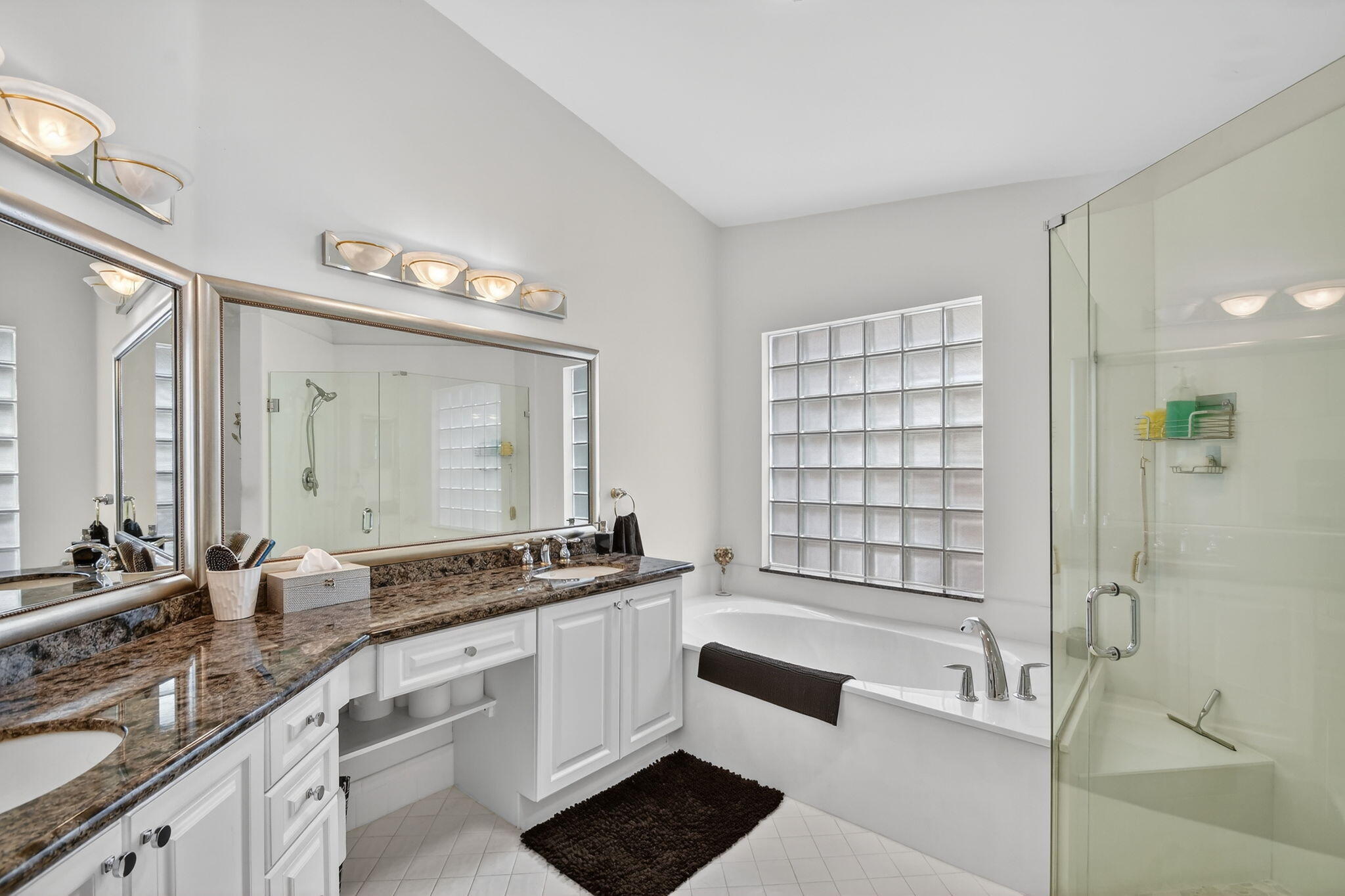 9718 Harbour Lake Circle Property Photo 28