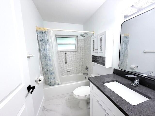 944 Savannas Point Drive A Property Photo 14